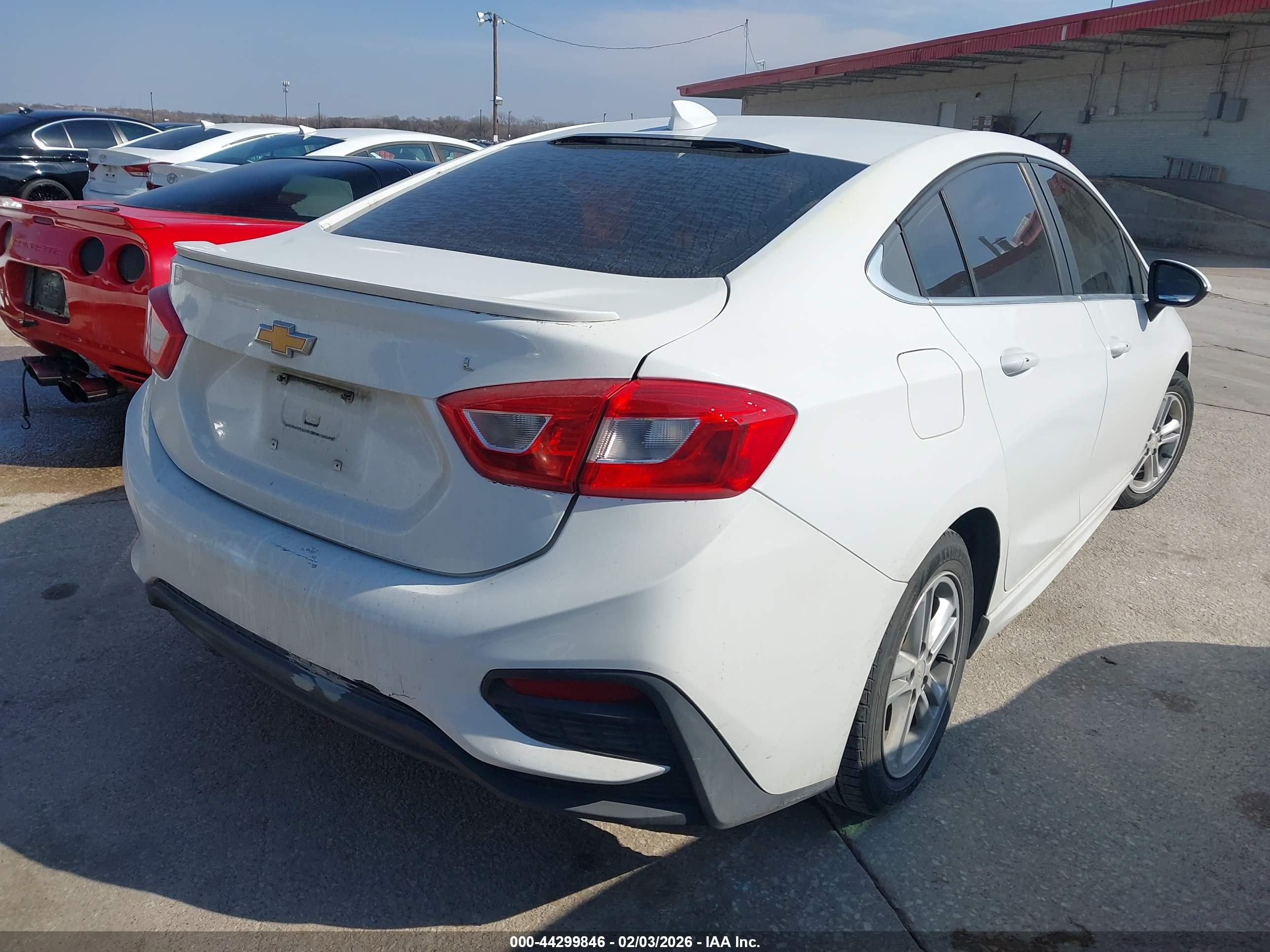 CHEVROLET CRUZE image 4