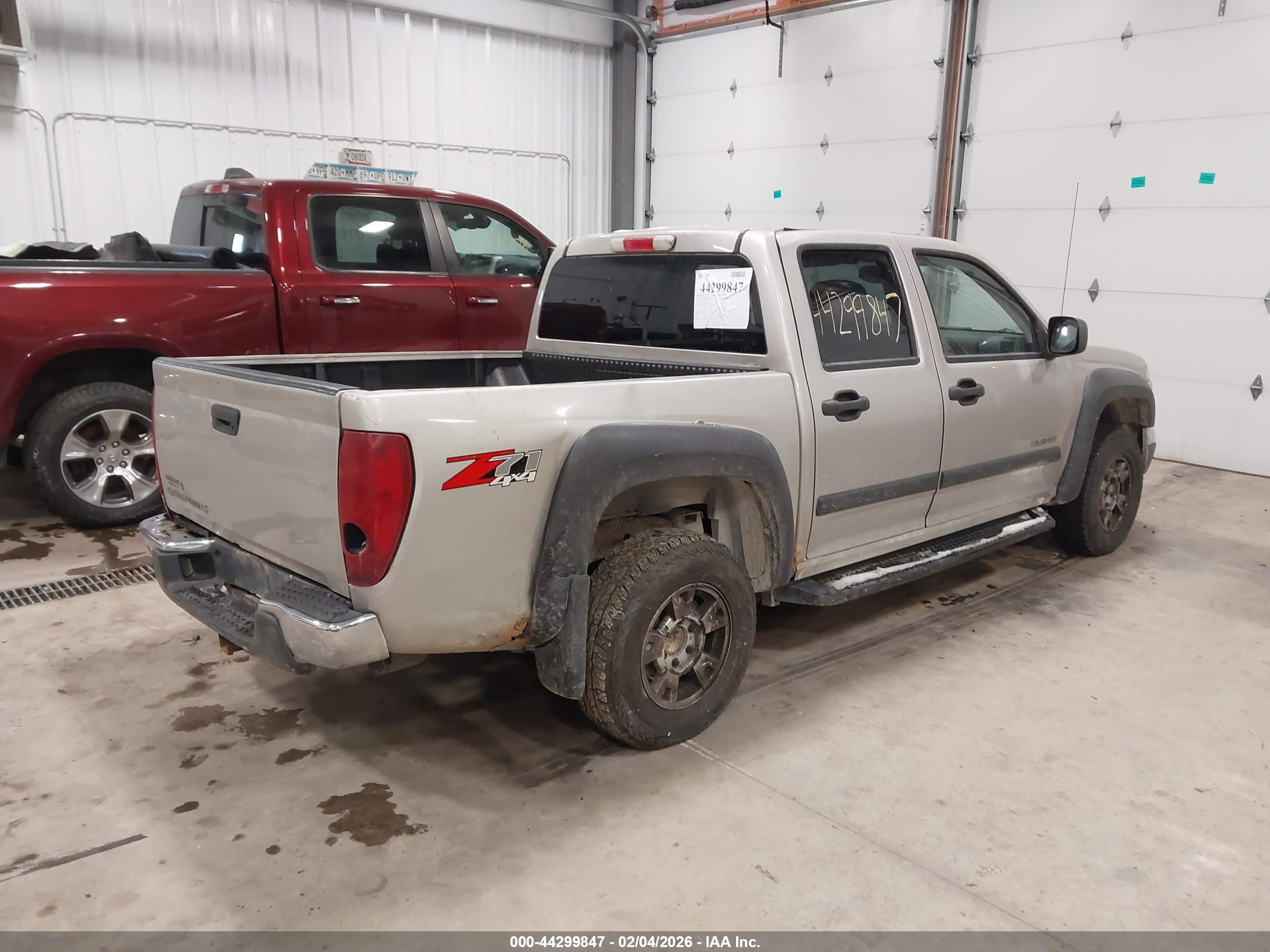 CHEVROLET COLORADO image 4