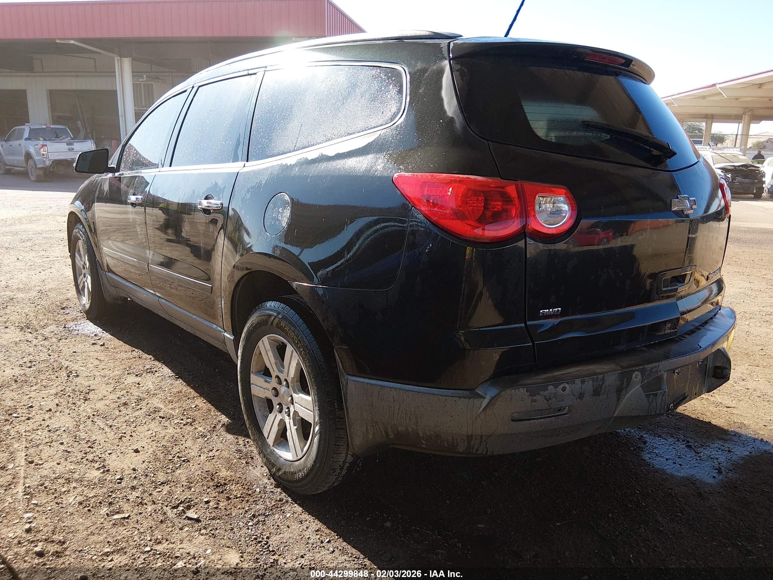 CHEVROLET TRAVERSE image 3