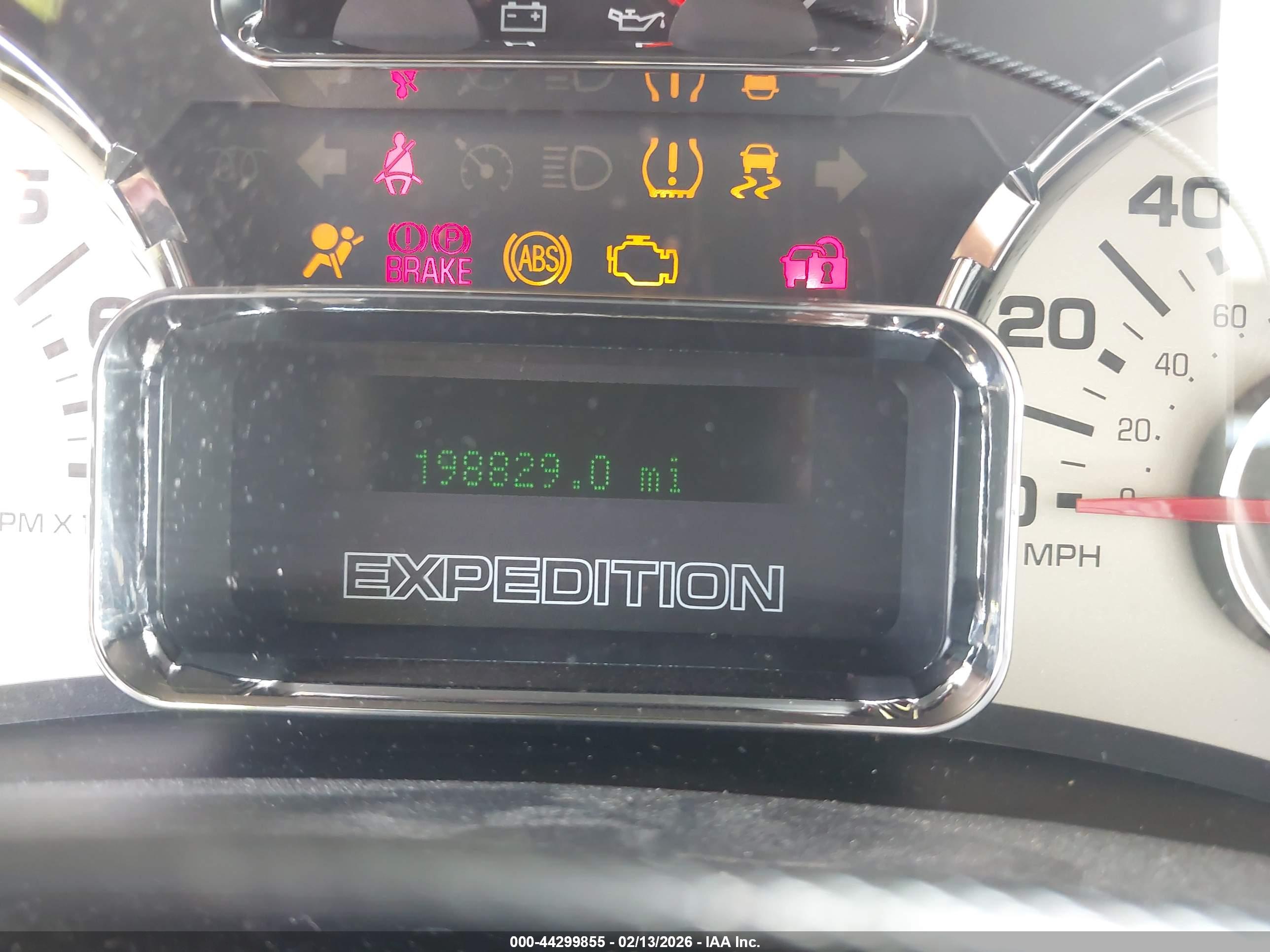 FORD EXPEDITION image 7