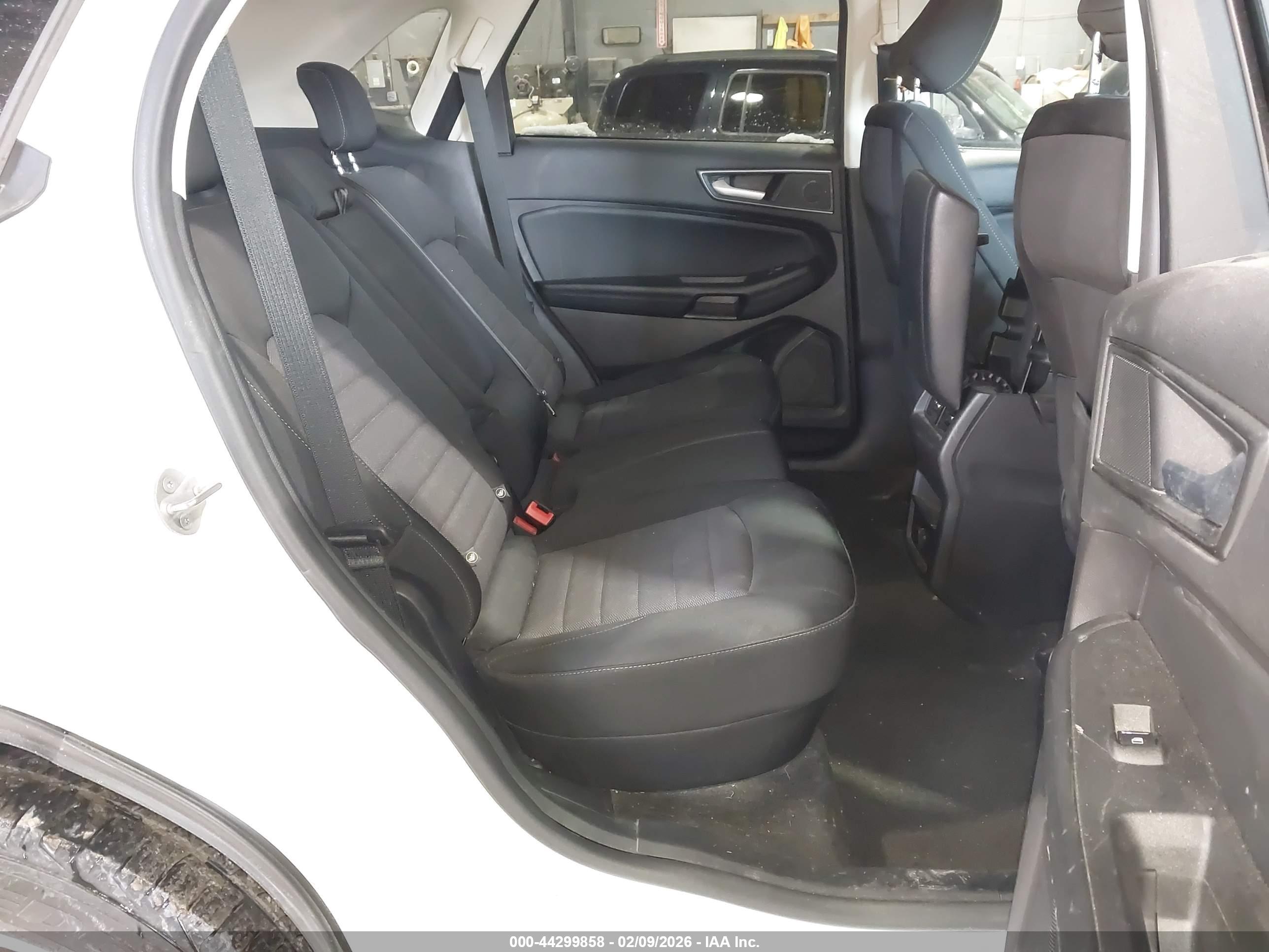 FORD EDGE image 8