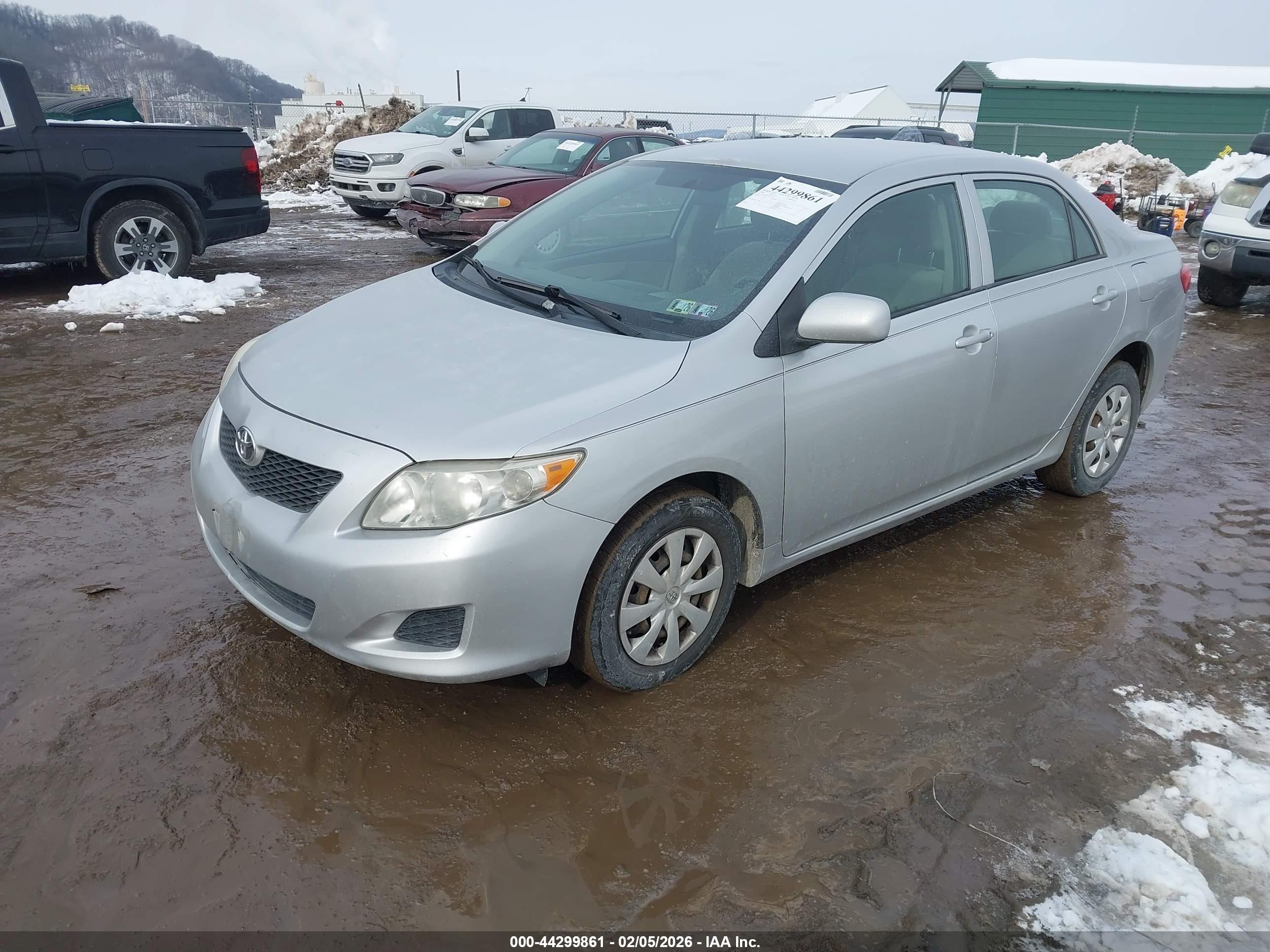 TOYOTA COROLLA image 2