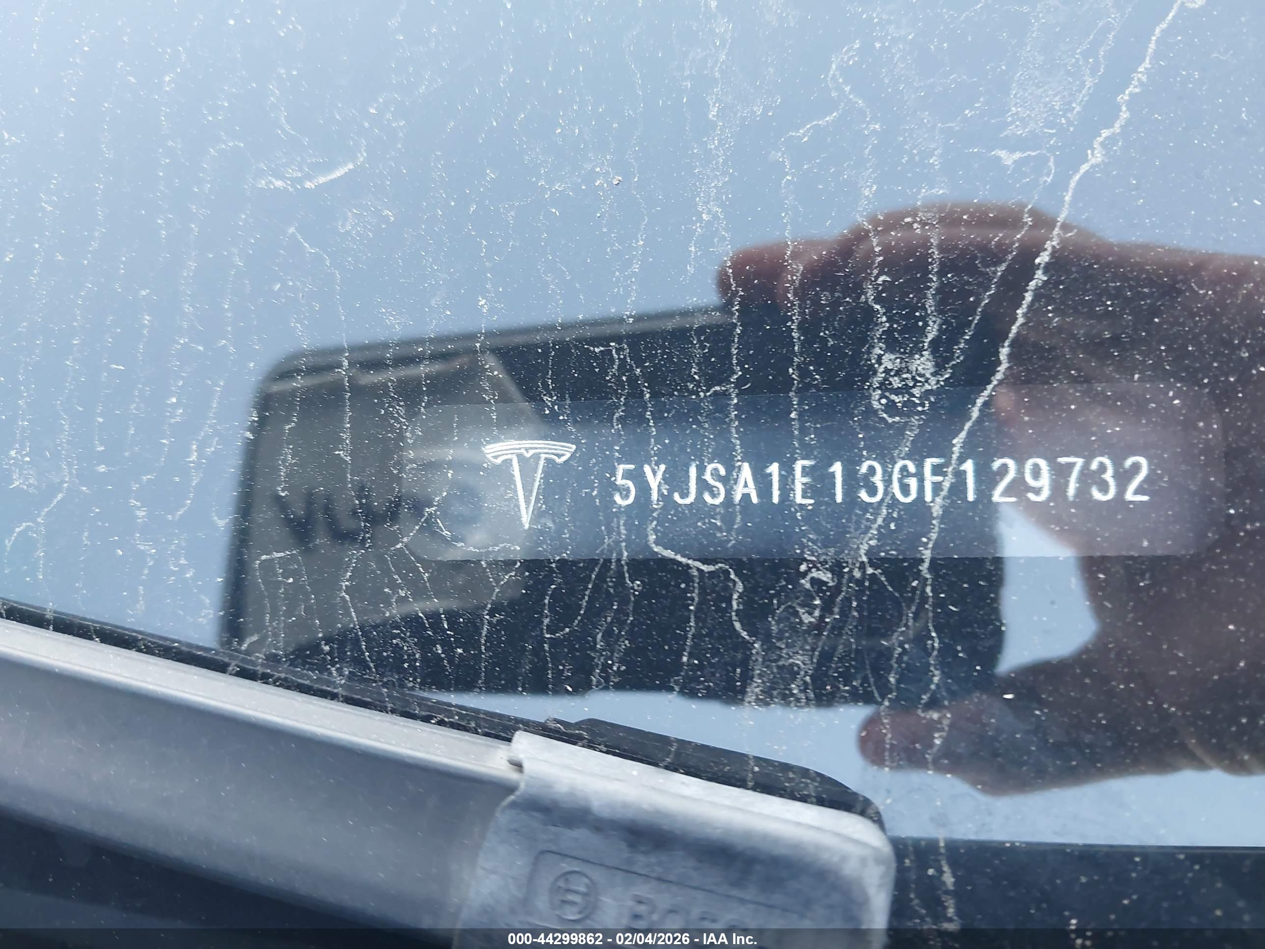 TESLA MODEL image 9
