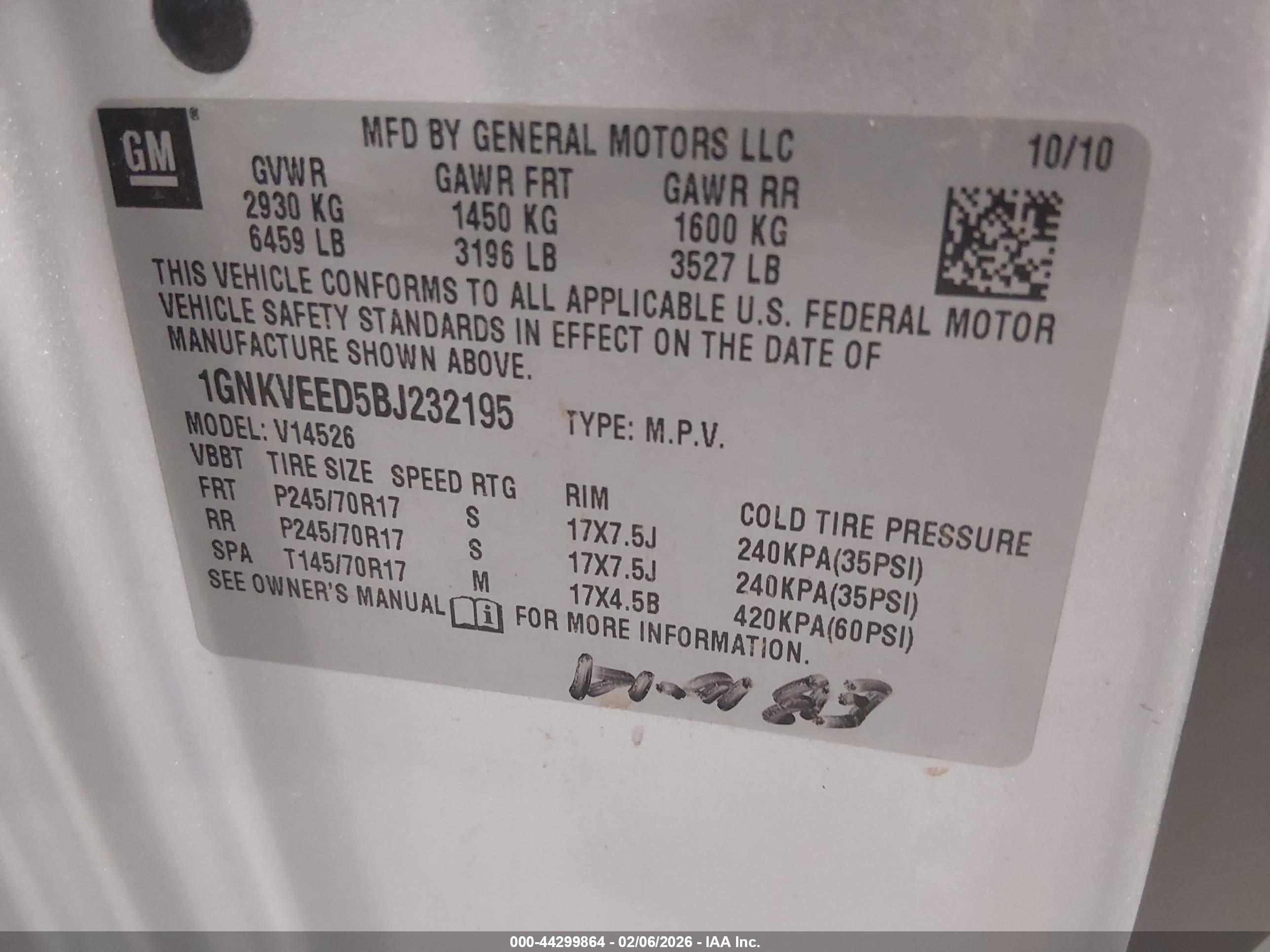 CHEVROLET TRAVERSE image 9
