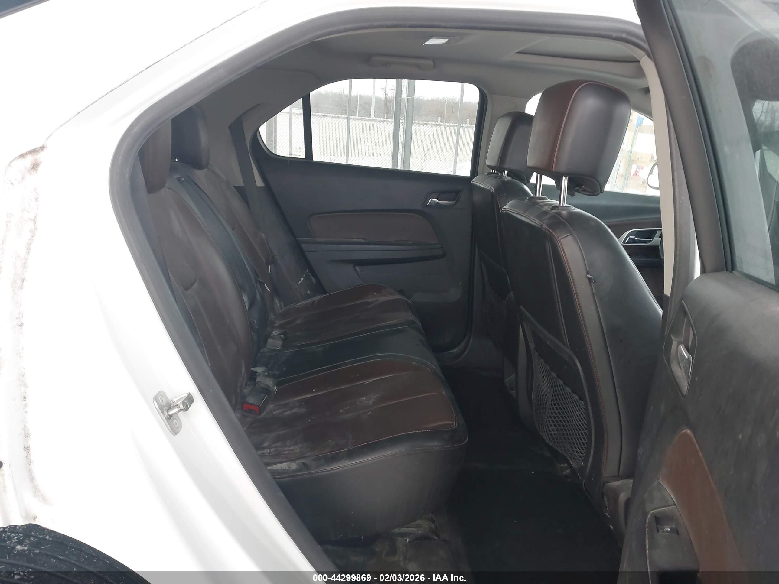 CHEVROLET EQUINOX image 8