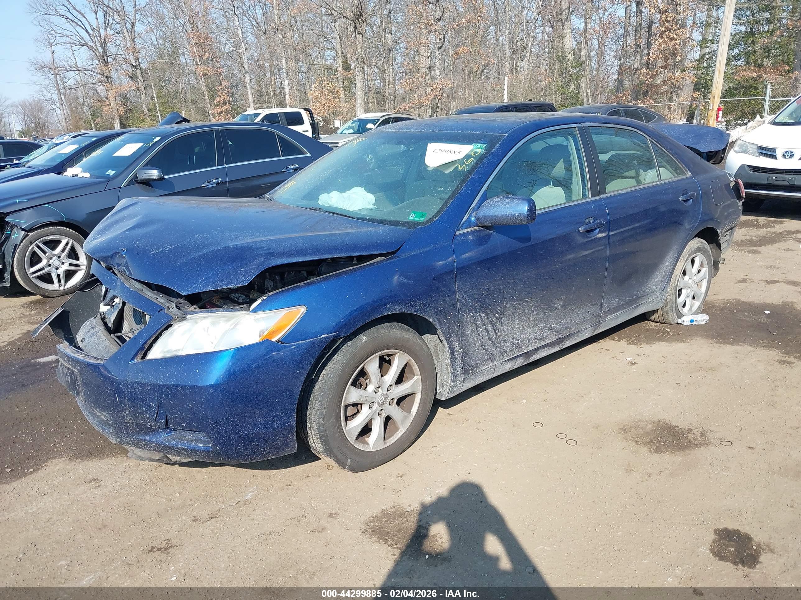 TOYOTA CAMRY image 2