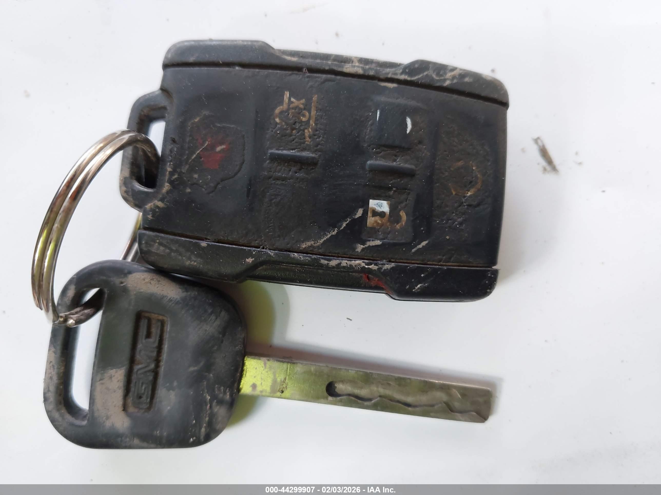 GMC YUKON image 11