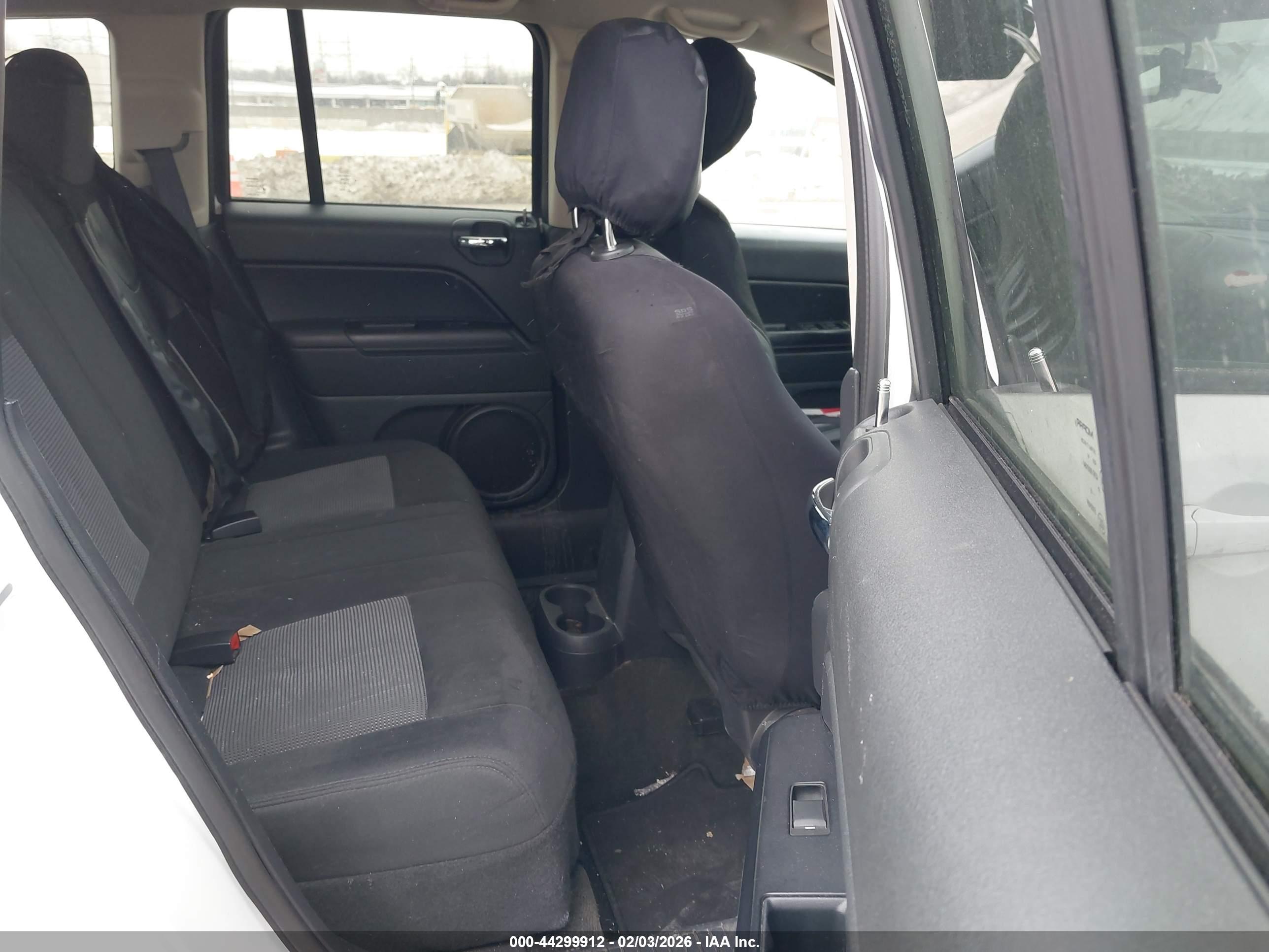 JEEP COMPASS image 8