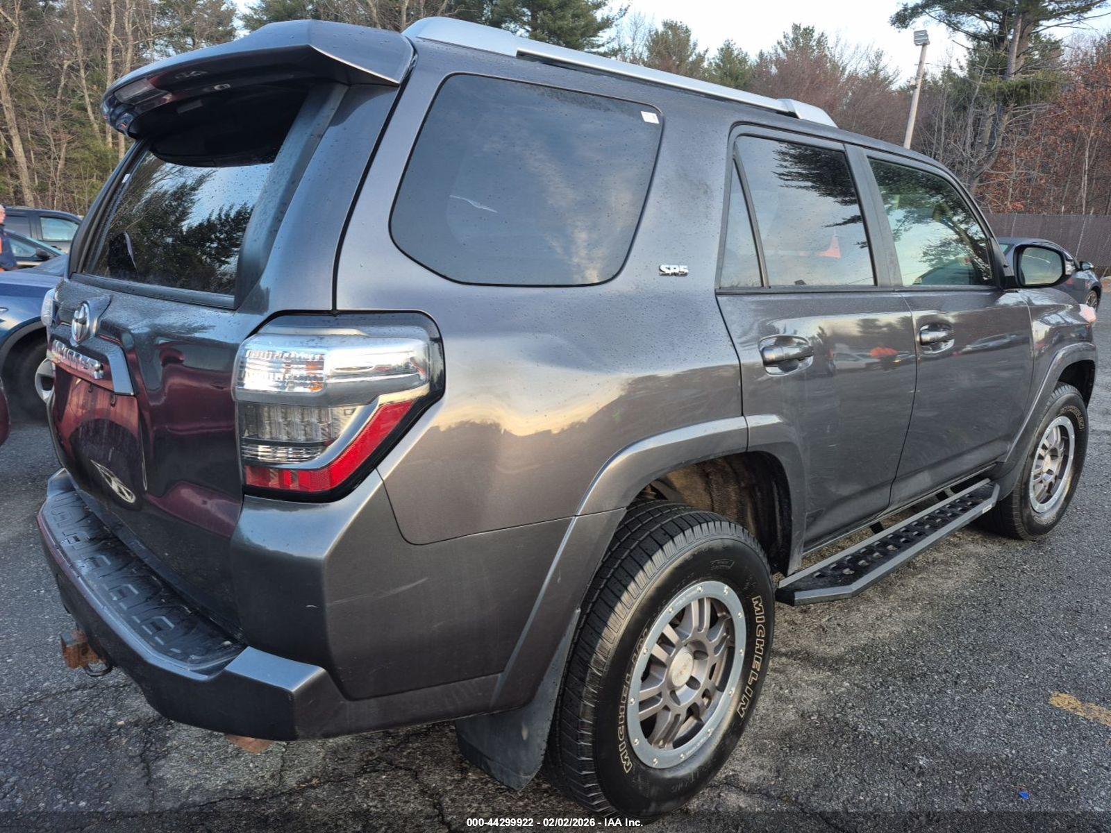 TOYOTA 4RUNNER image 4