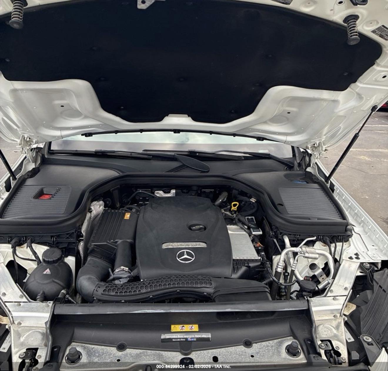MERCEDES-BENZ GLC image 10