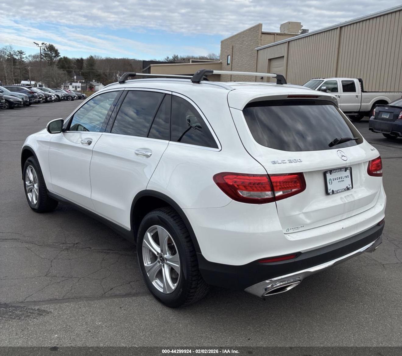 MERCEDES-BENZ GLC image 3