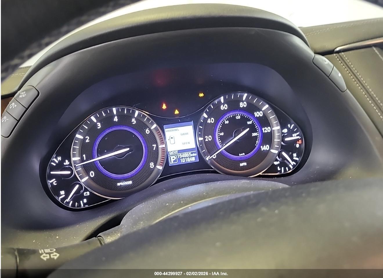 INFINITI QX80 image 7