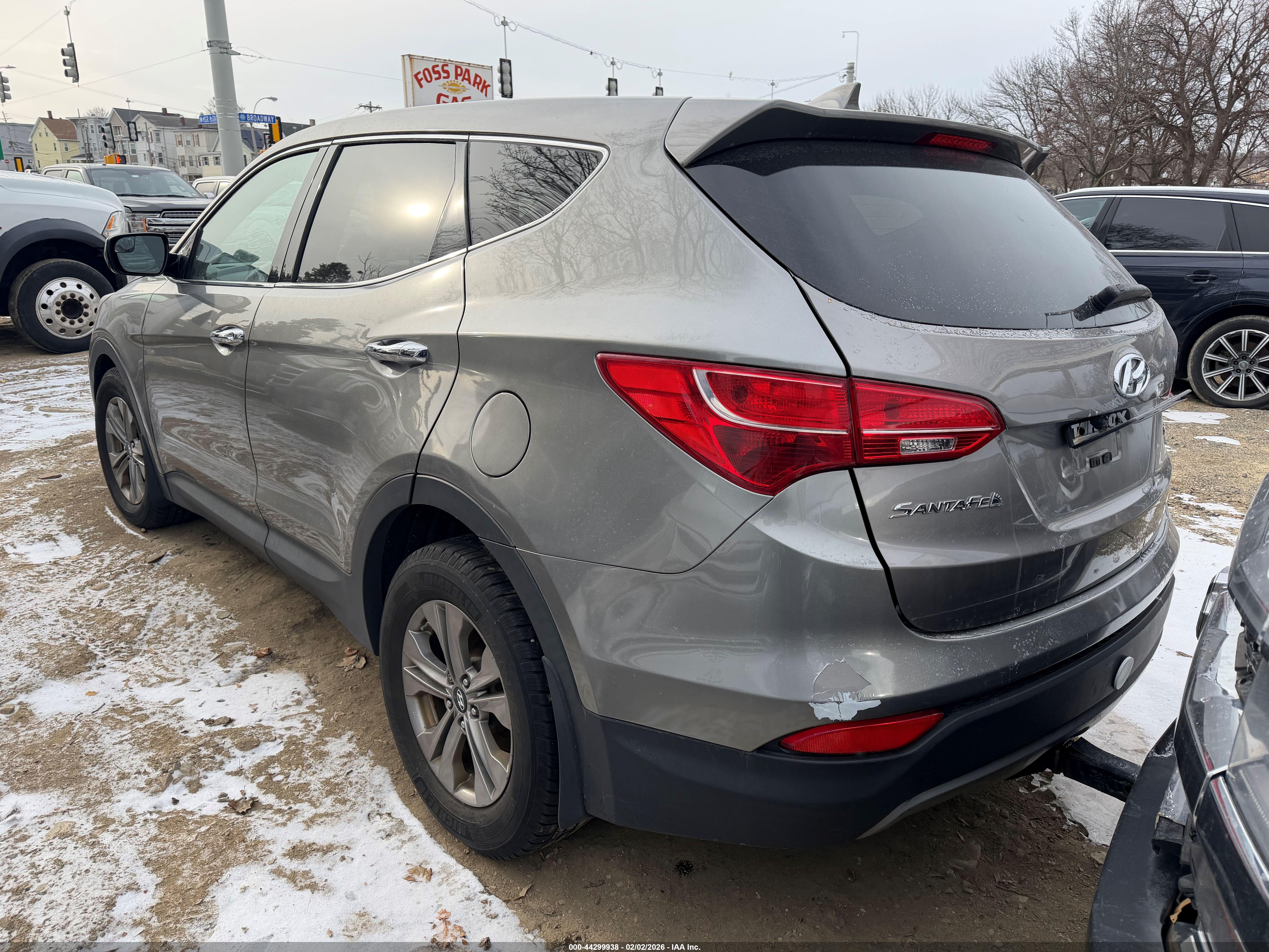 HYUNDAI SANTA image 3