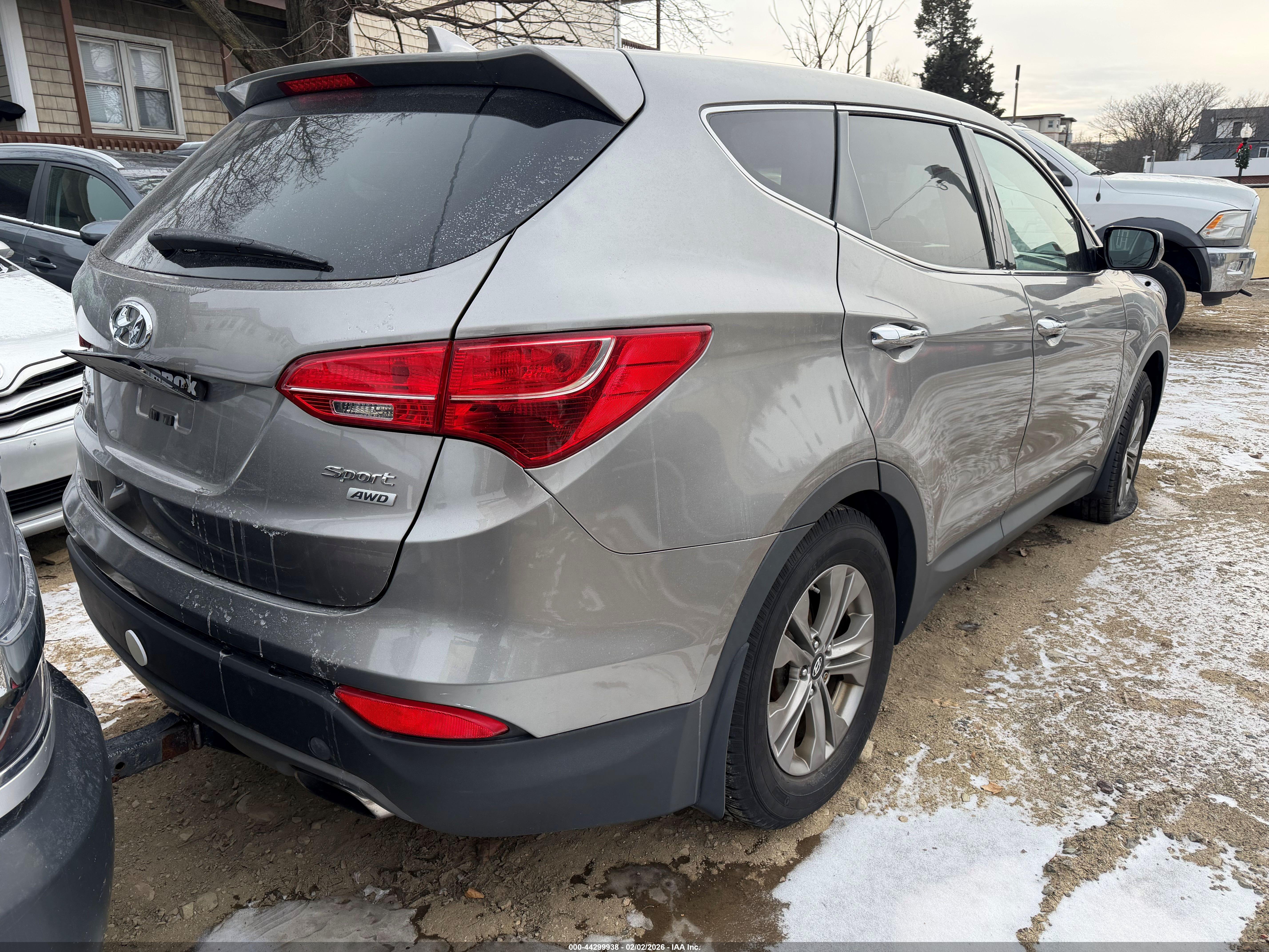 HYUNDAI SANTA image 4