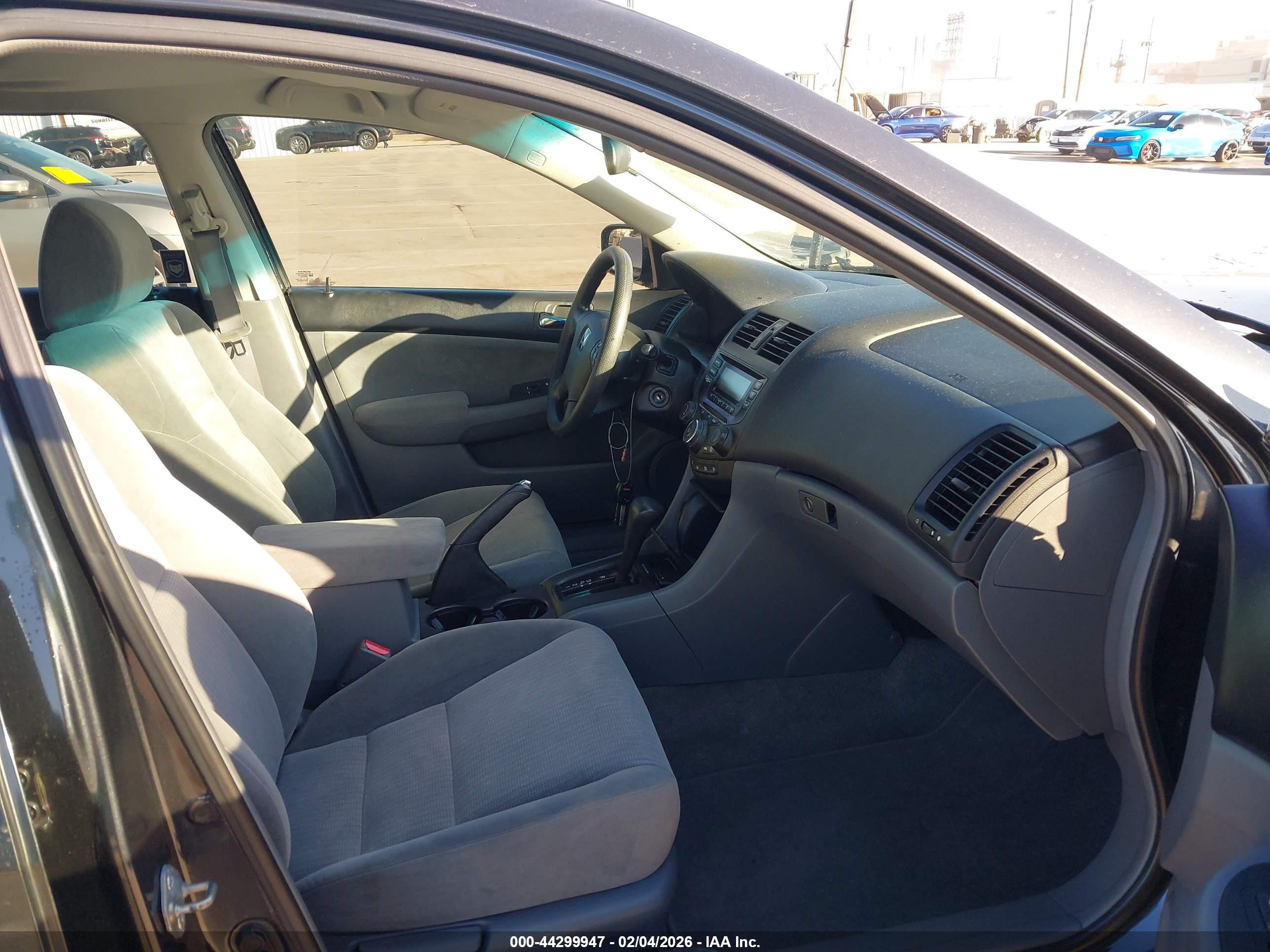 HONDA ACCORD image 5