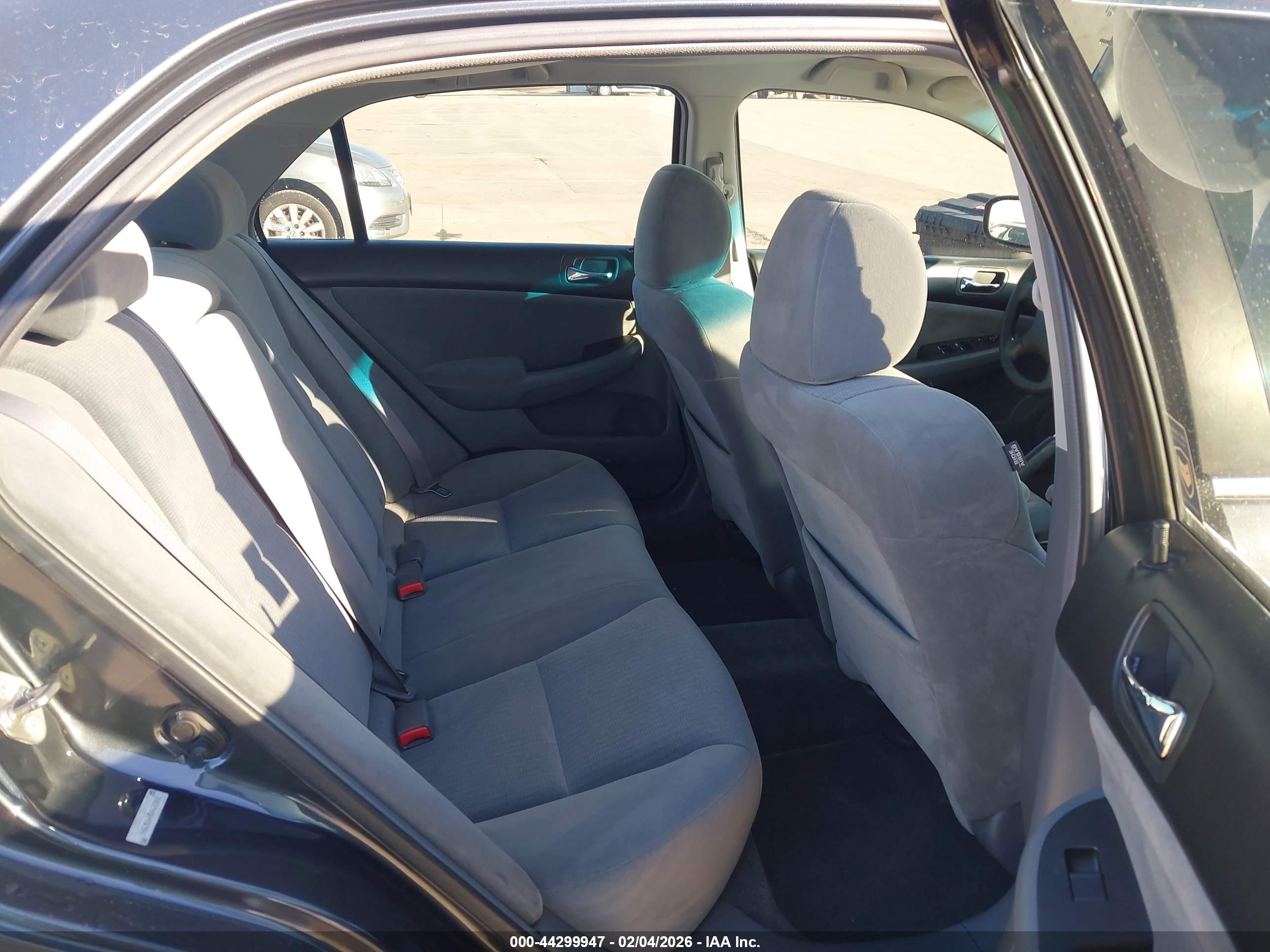HONDA ACCORD image 8