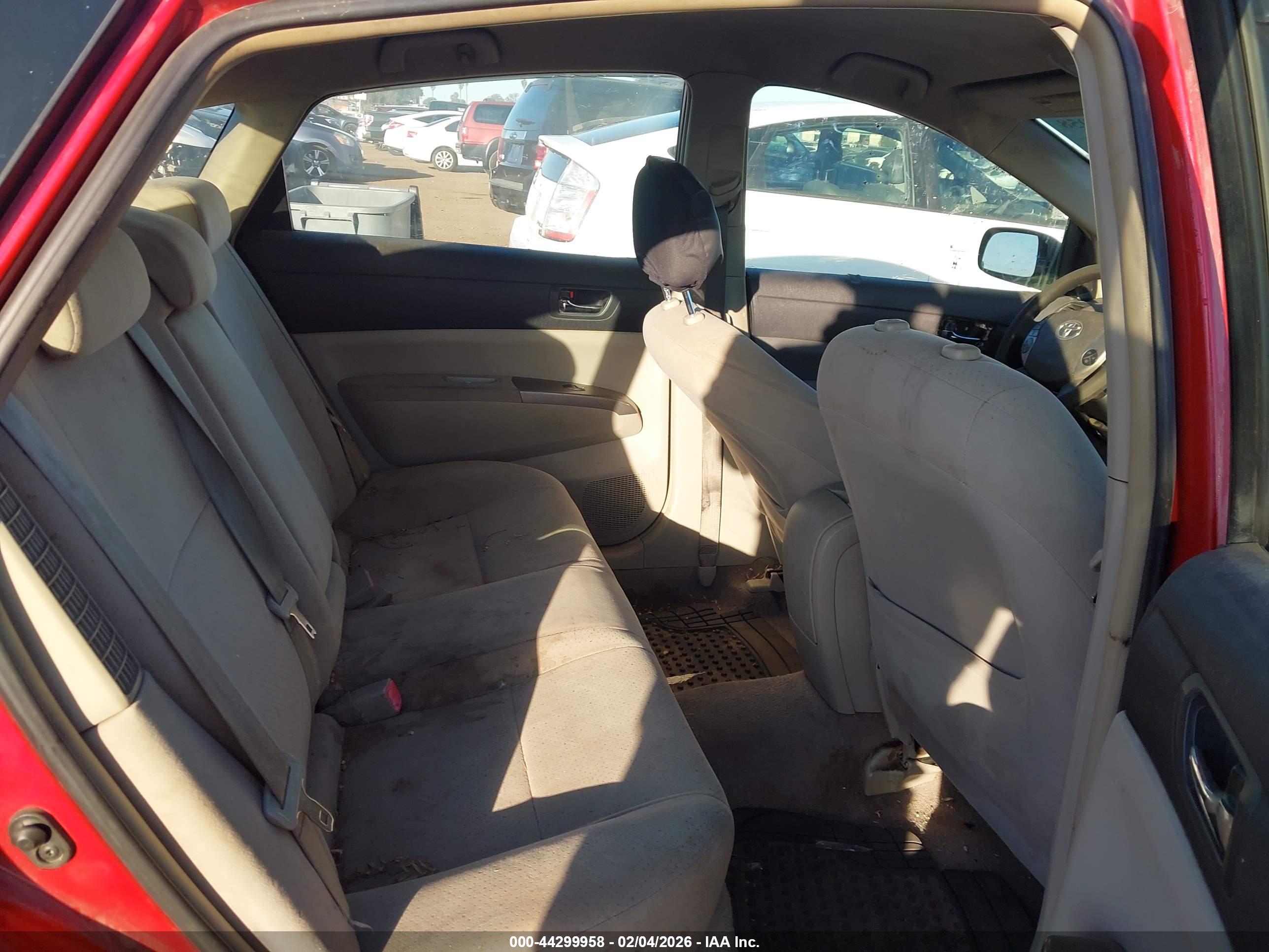 TOYOTA PRIUS image 8