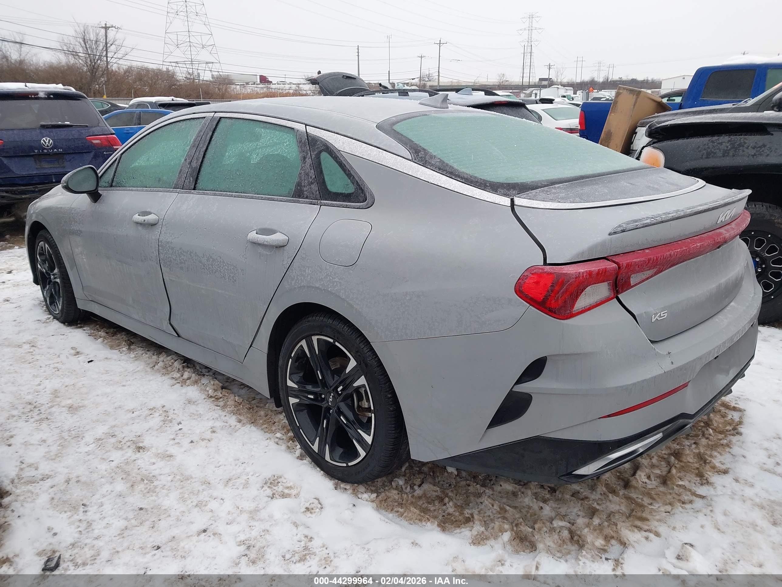 KIA K5 image 3