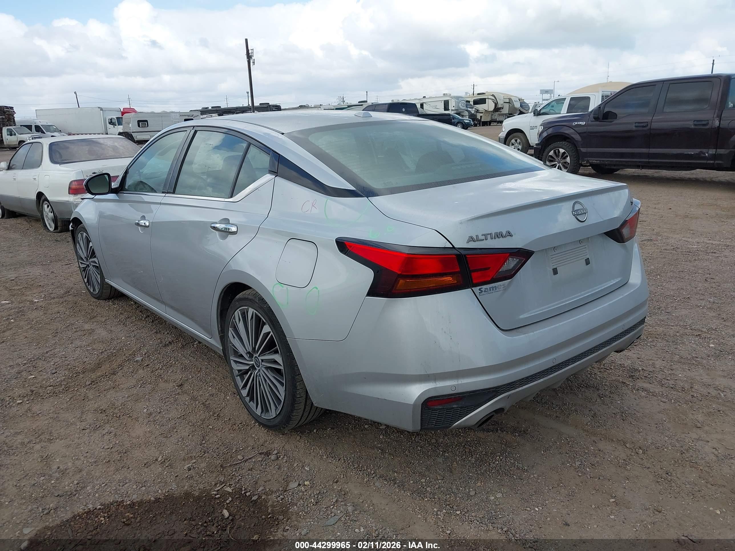 NISSAN ALTIMA image 3