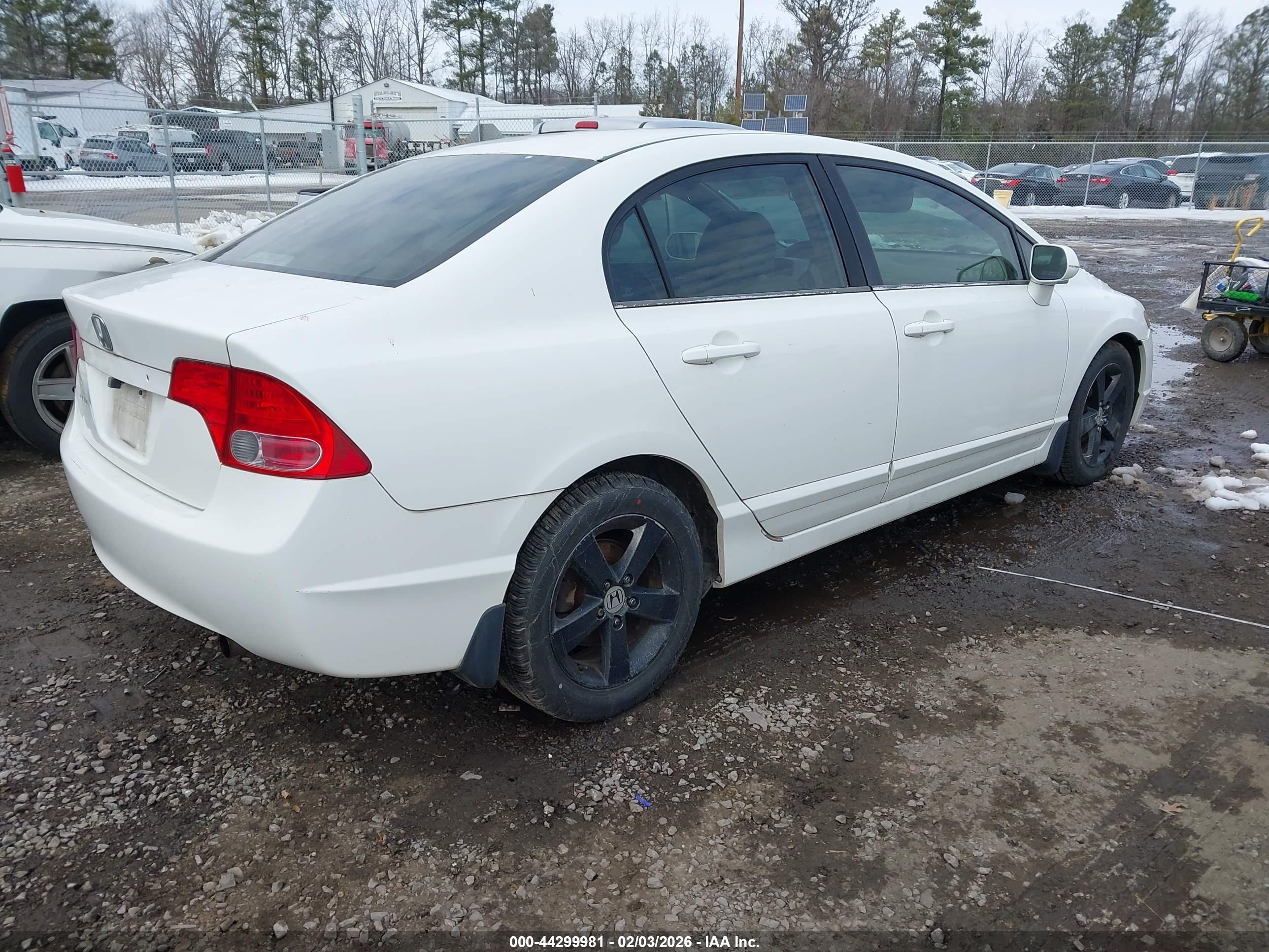 HONDA CIVIC image 4