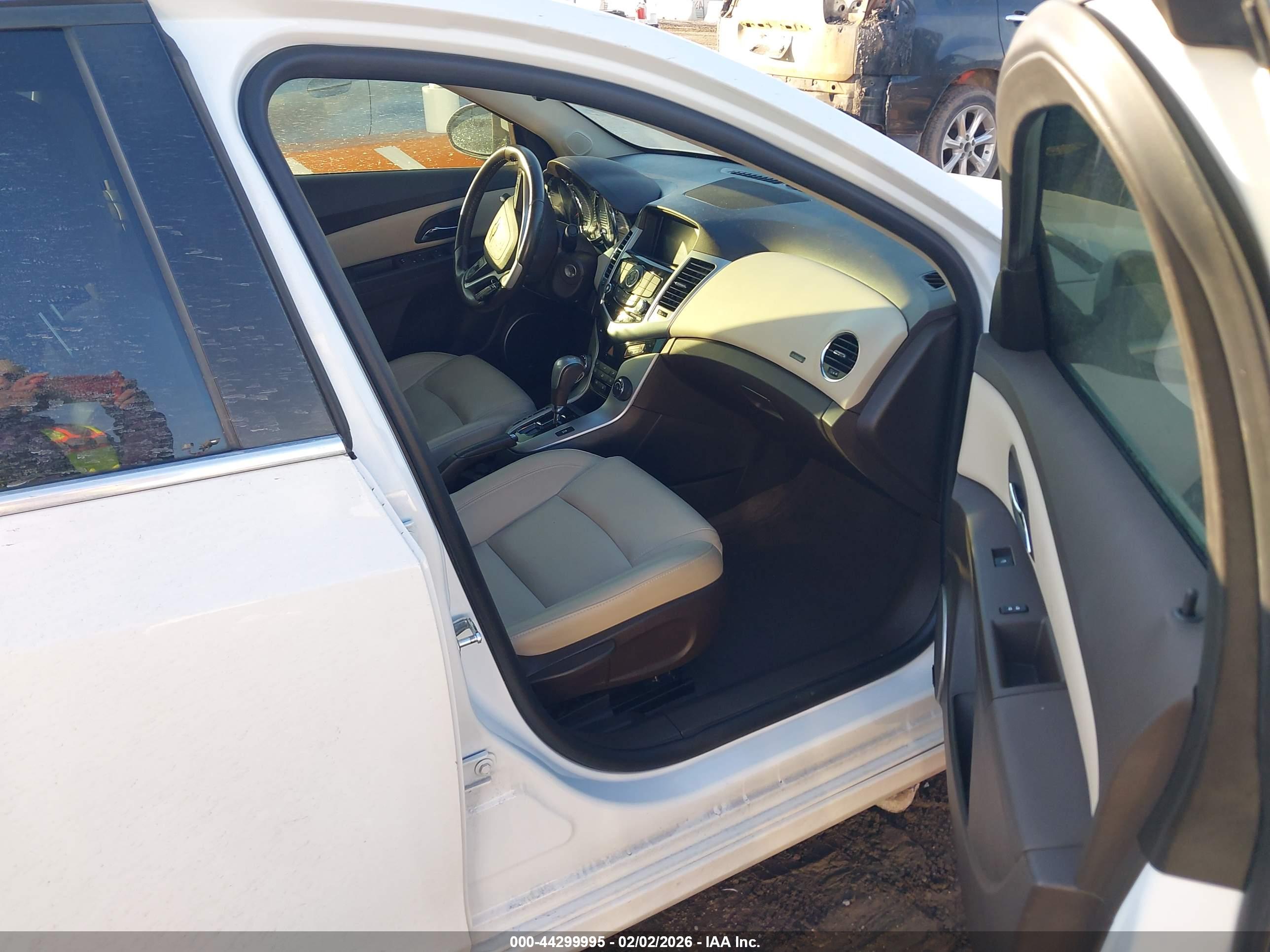 CHEVROLET CRUZE image 5
