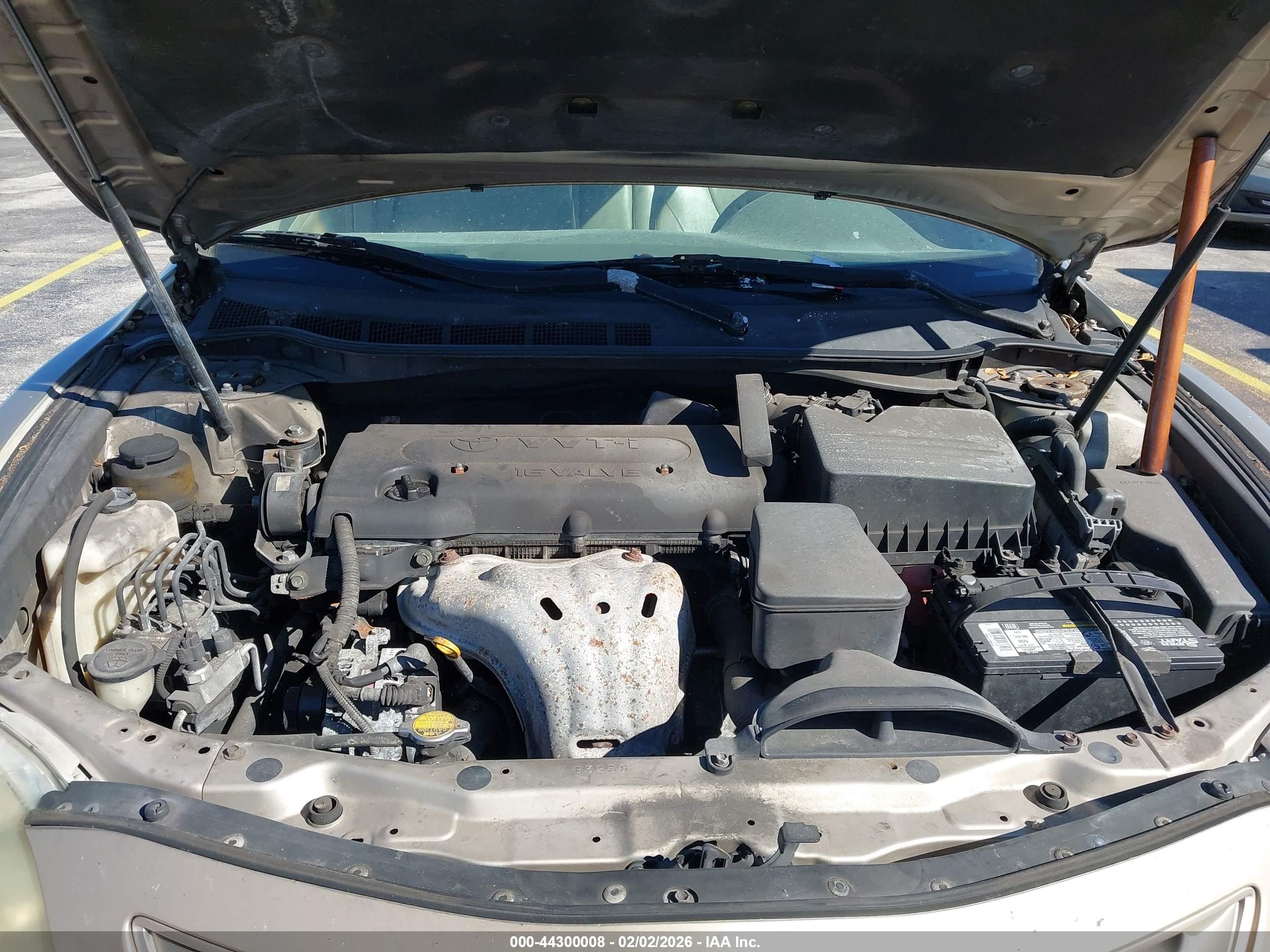 TOYOTA CAMRY image 10