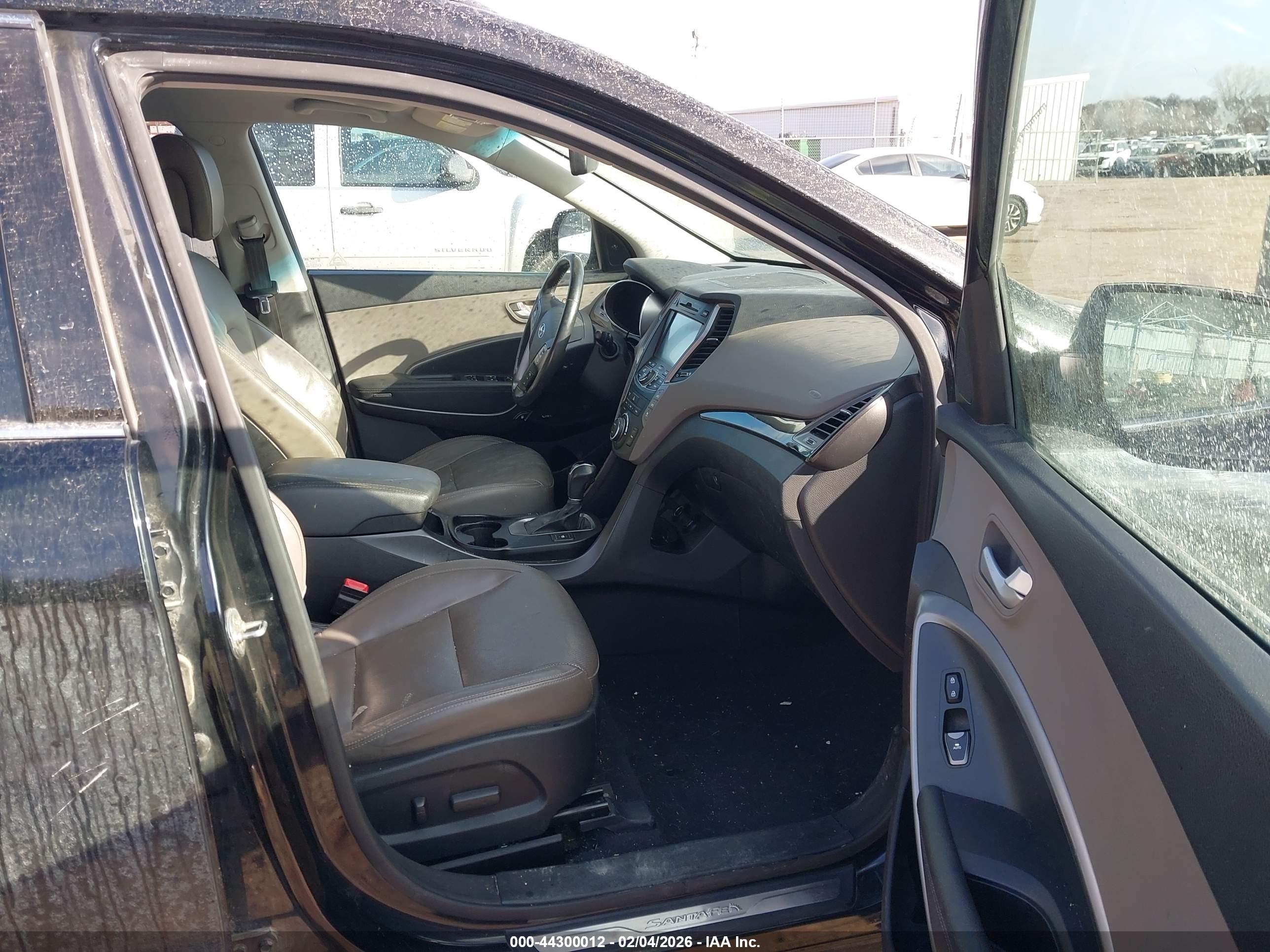 HYUNDAI SANTA image 5