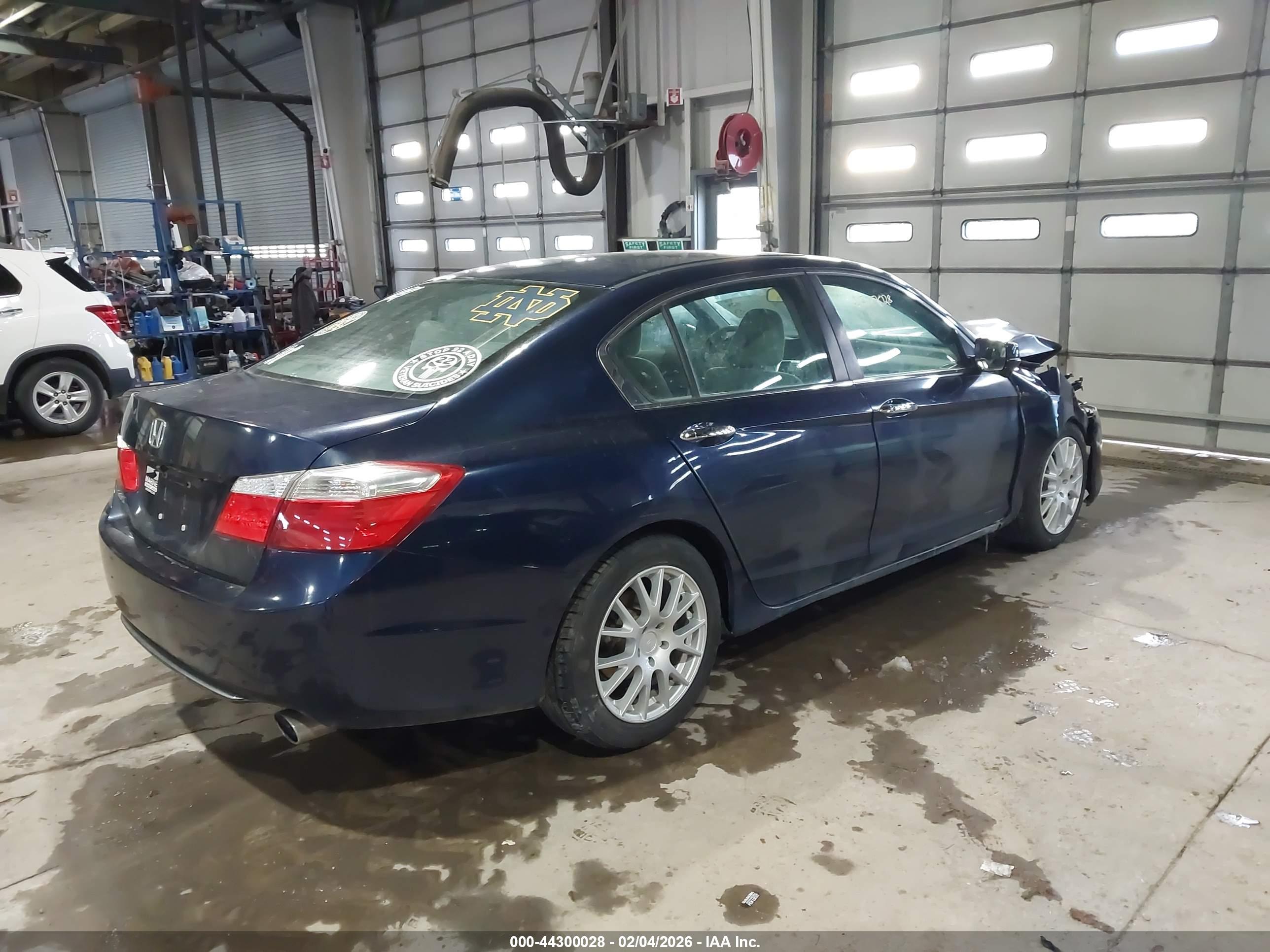 HONDA ACCORD image 4