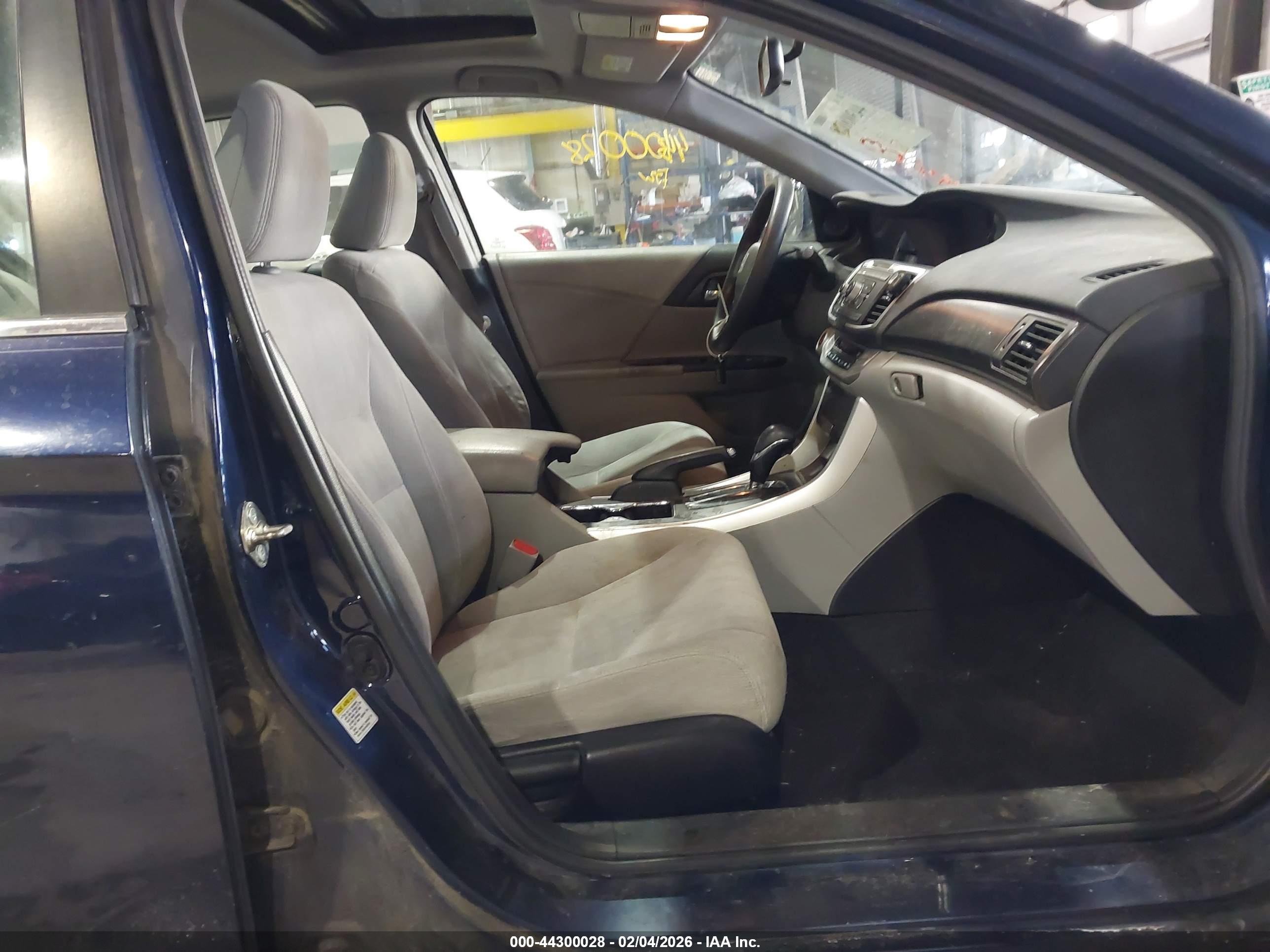 HONDA ACCORD image 5