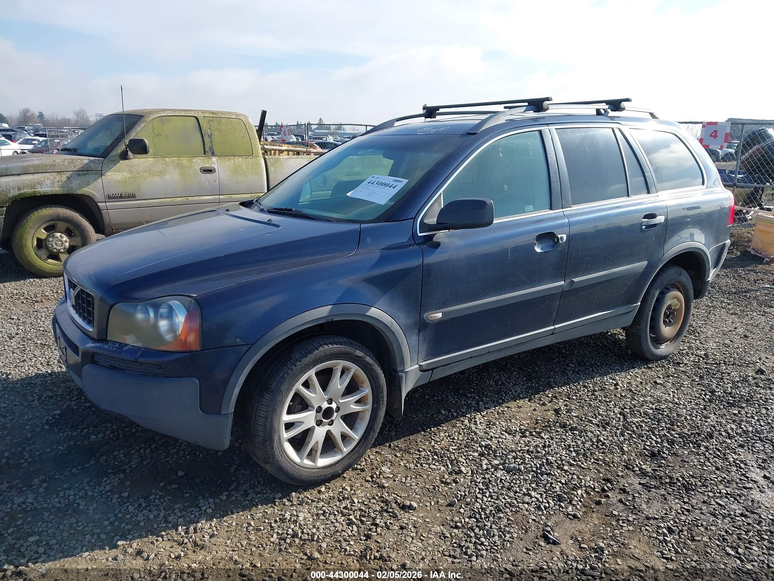 VOLVO XC90 image 2