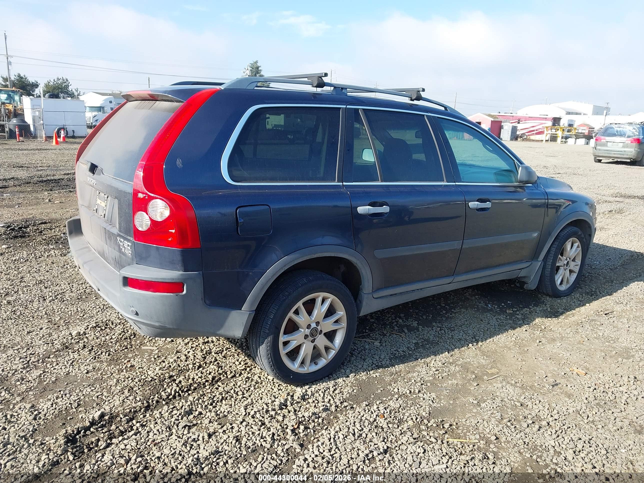 VOLVO XC90 image 4