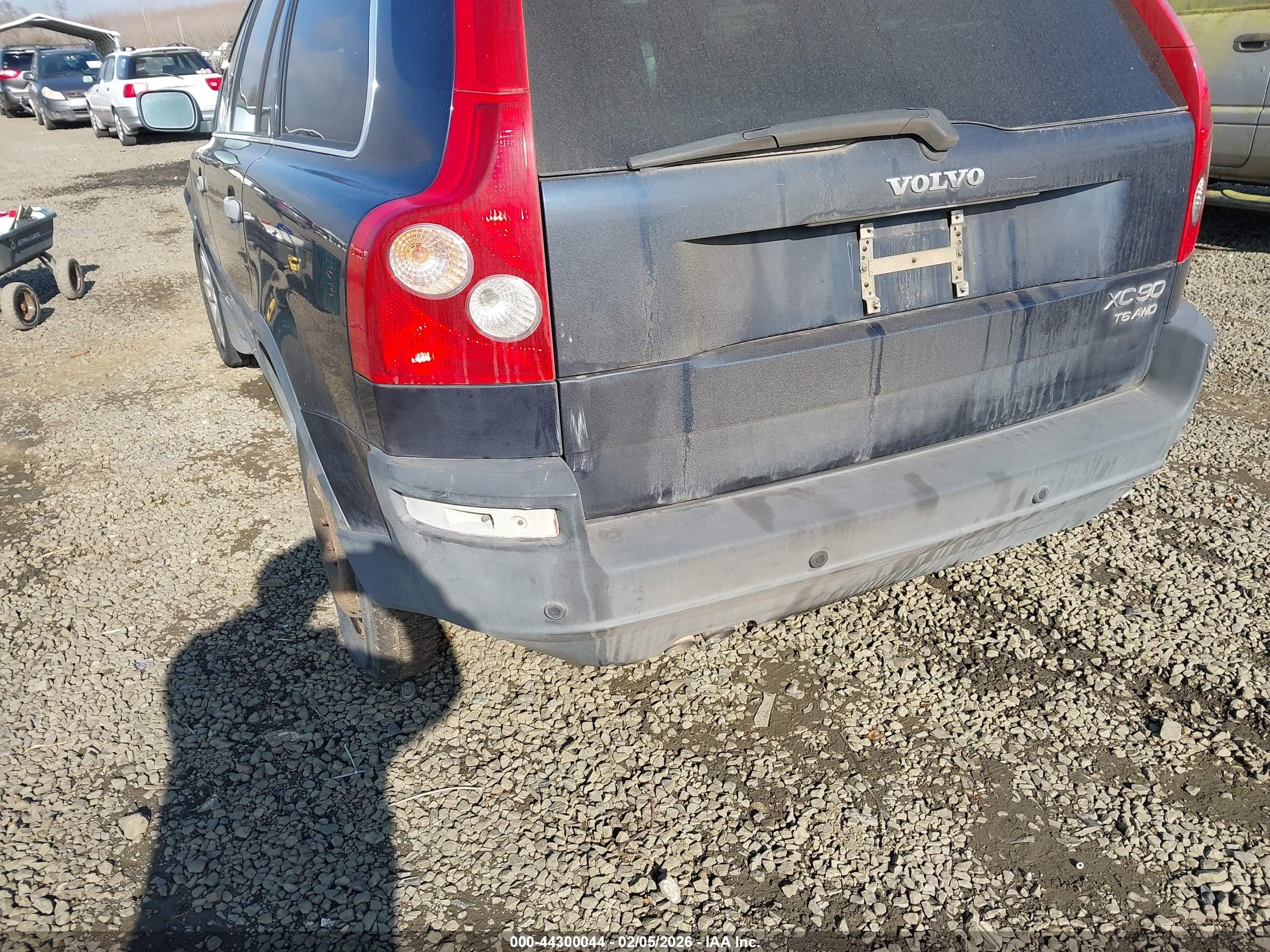 VOLVO XC90 image 6