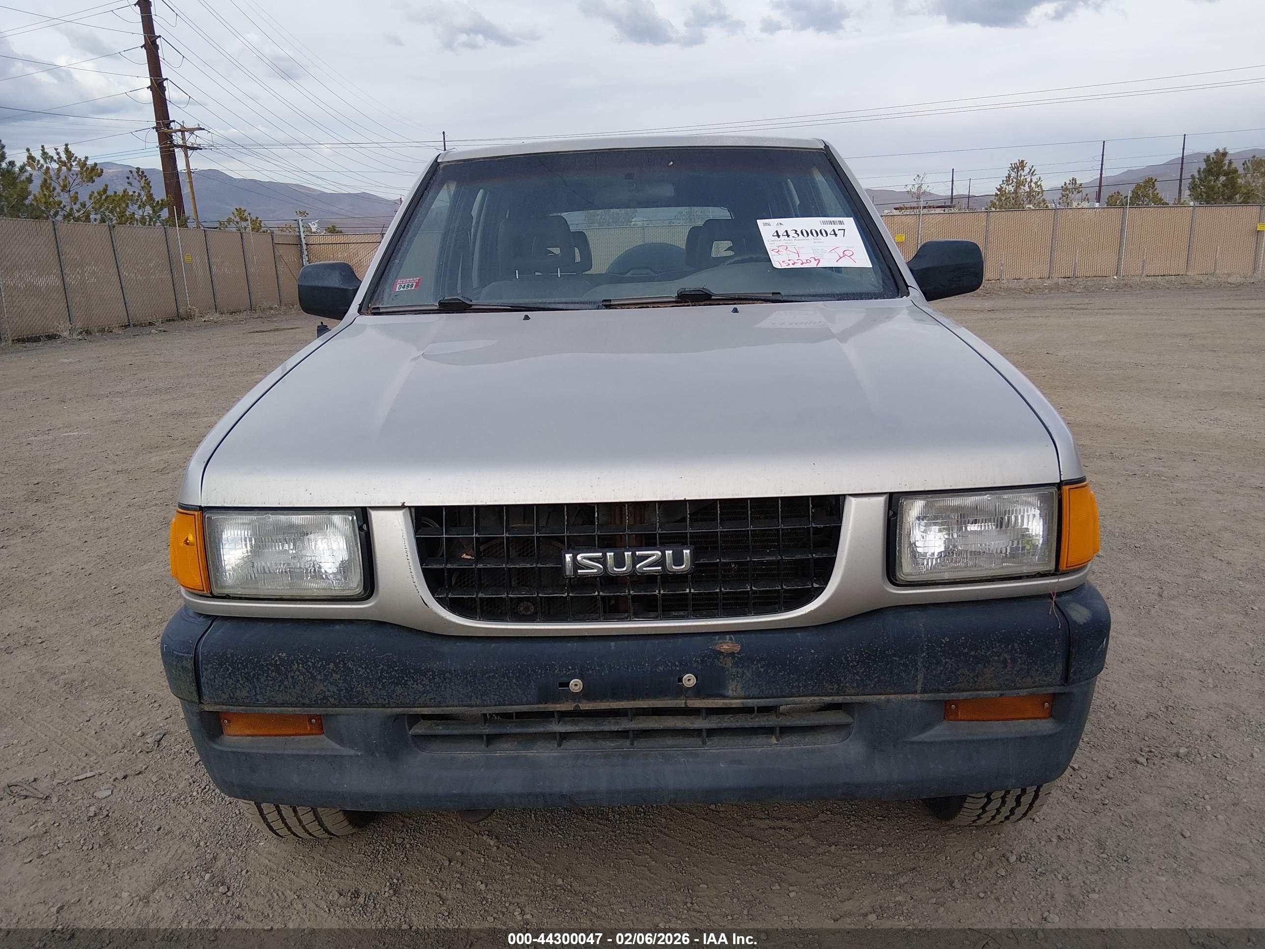 ISUZU RODEO image 6