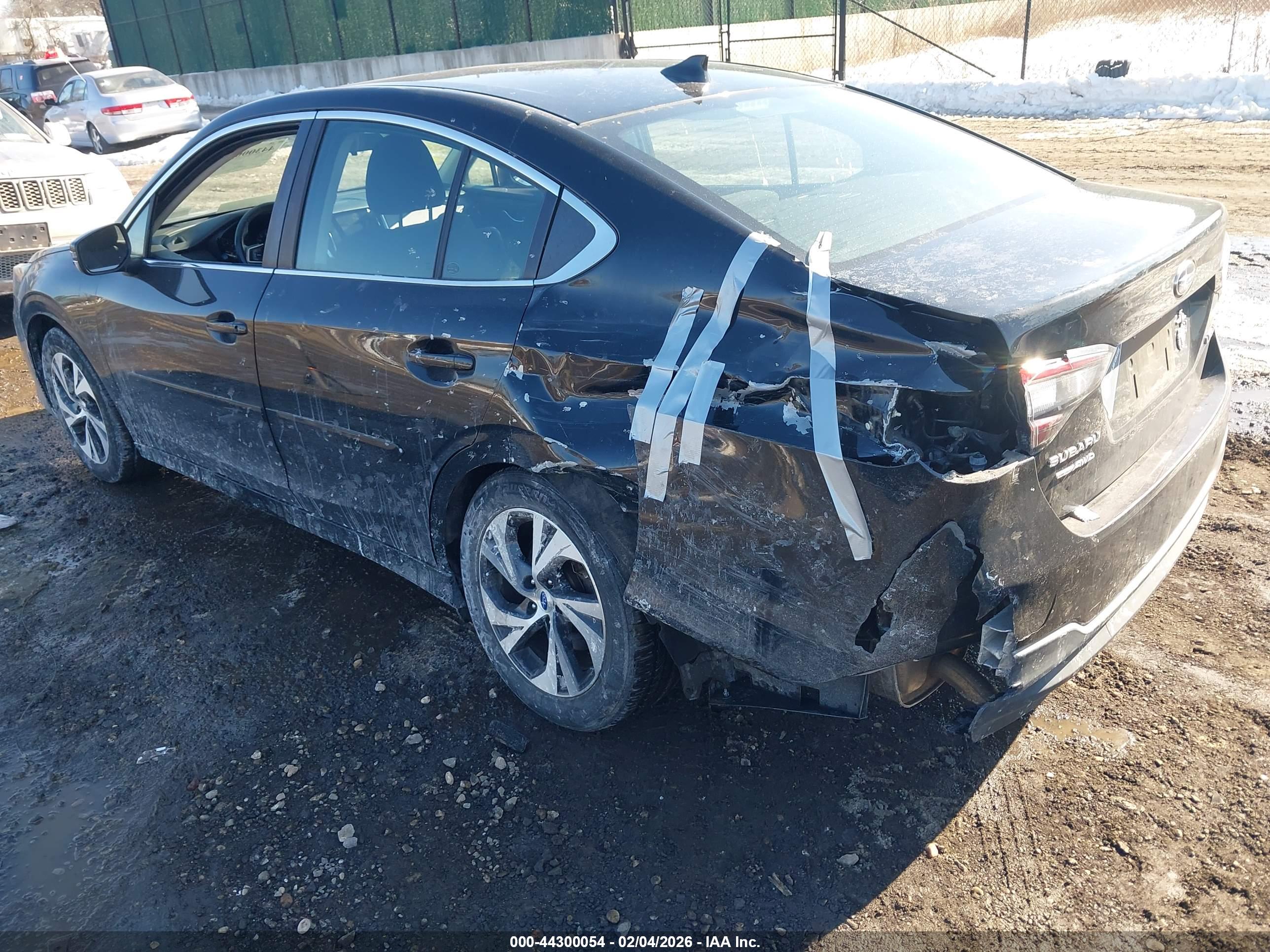 SUBARU LEGACY image 3