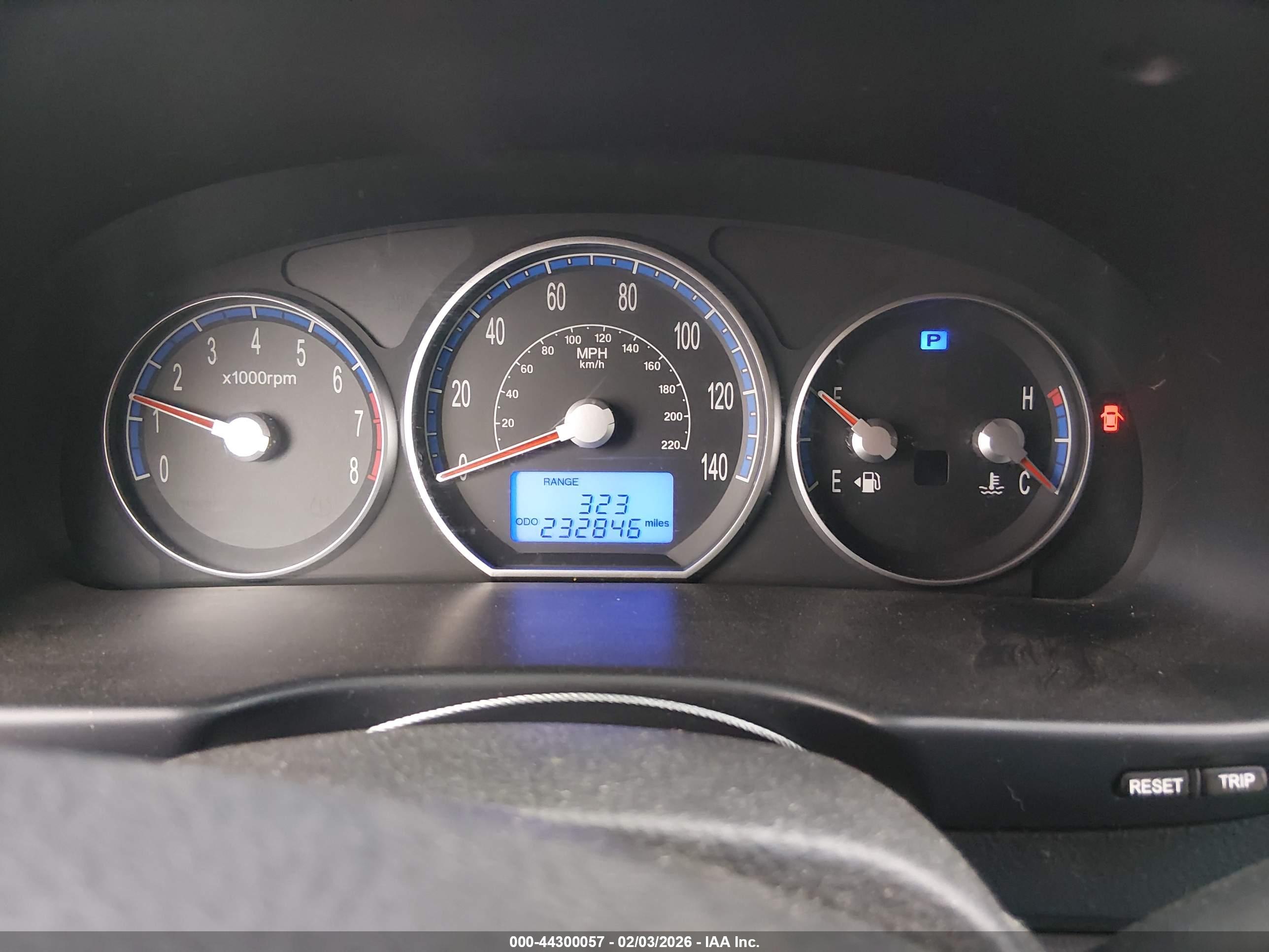 HYUNDAI SANTA image 7