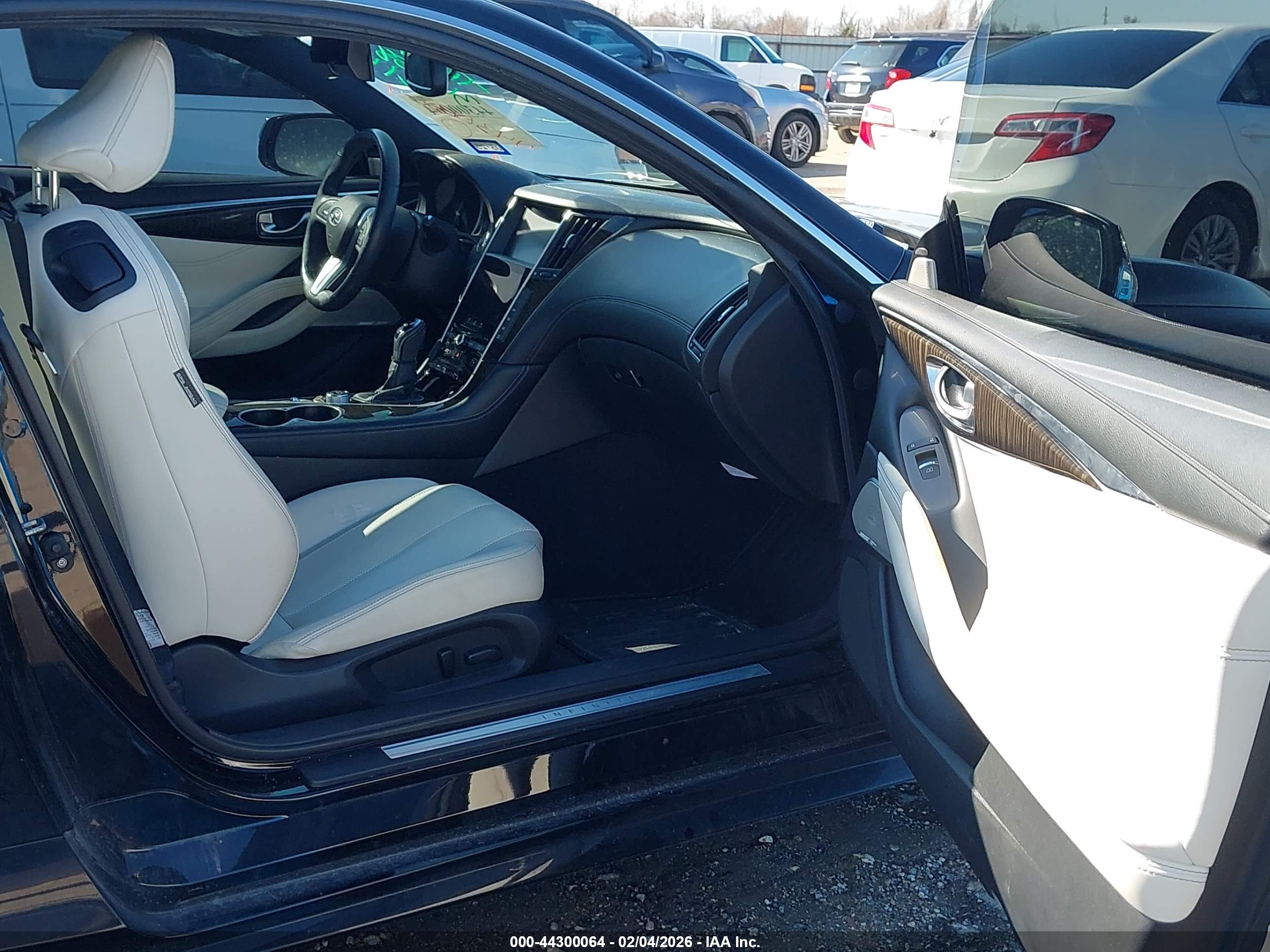 INFINITI Q60 image 5