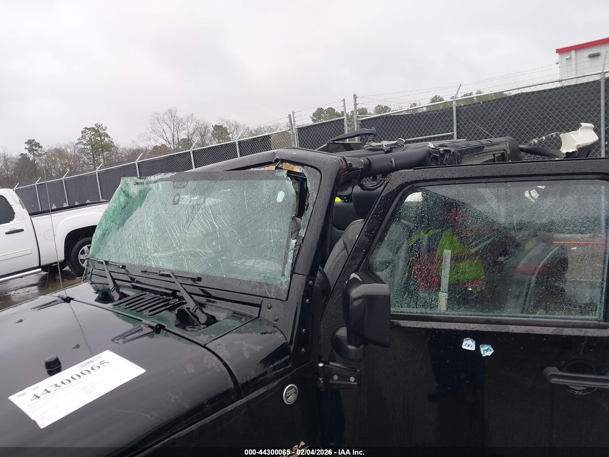 JEEP WRANGLER image 6