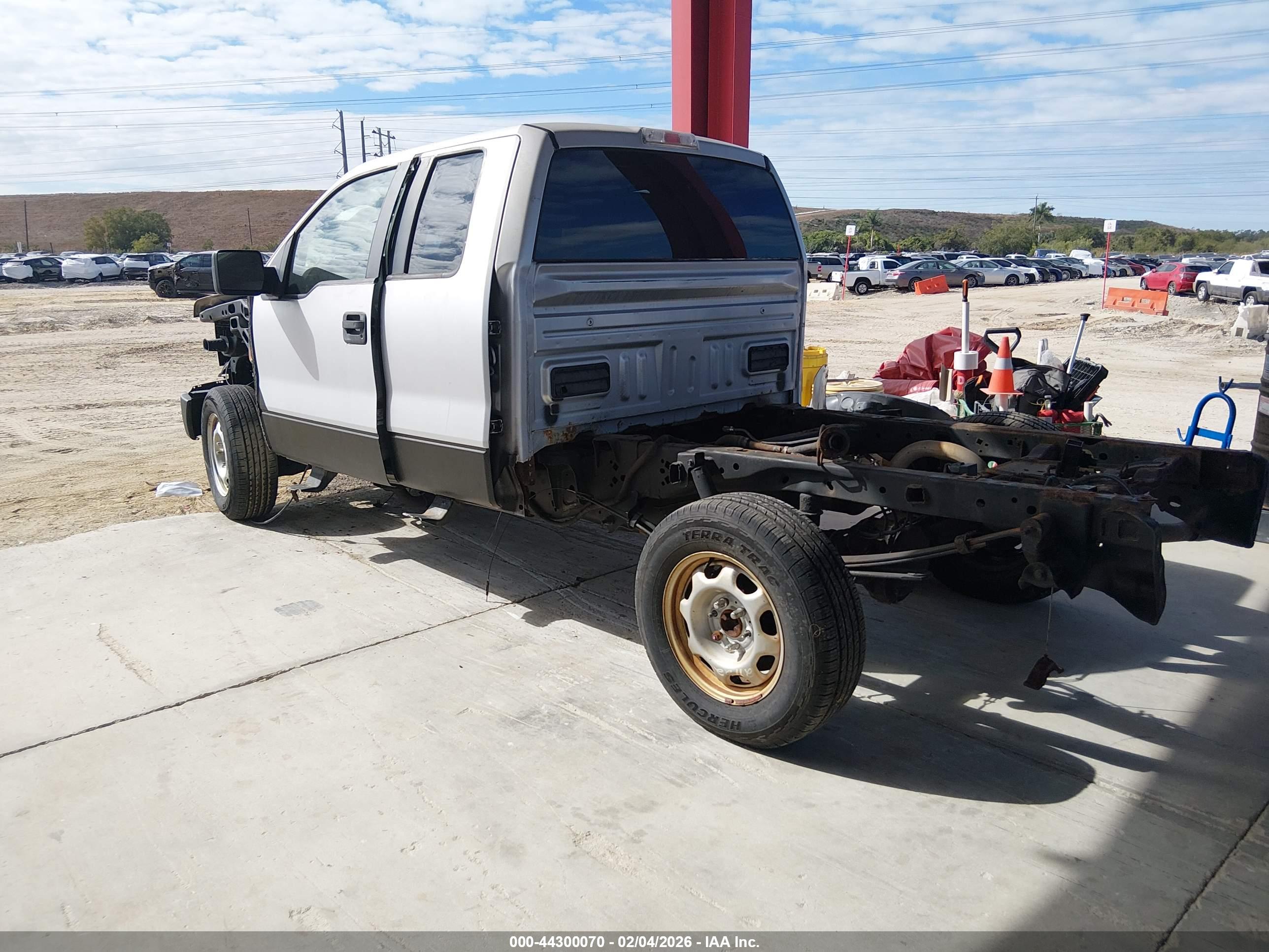 FORD F-150 image 3