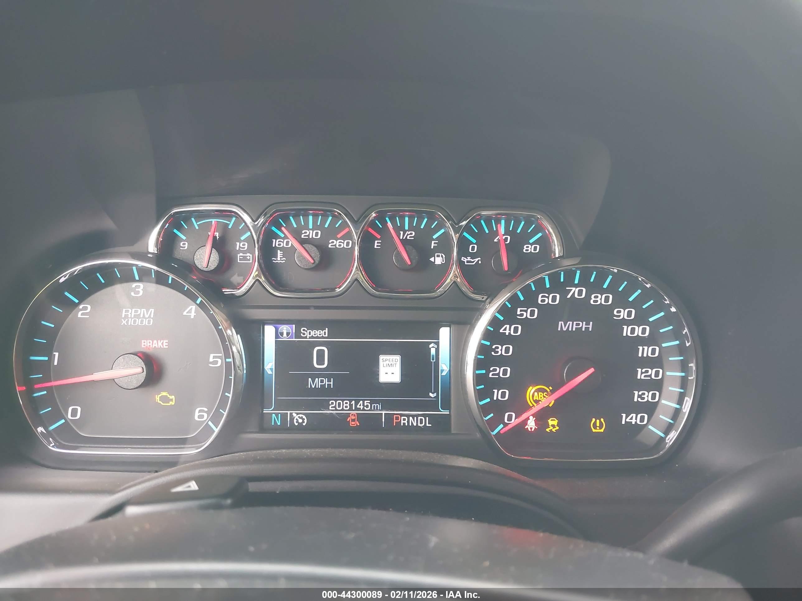 CHEVROLET SUBURBAN image 7