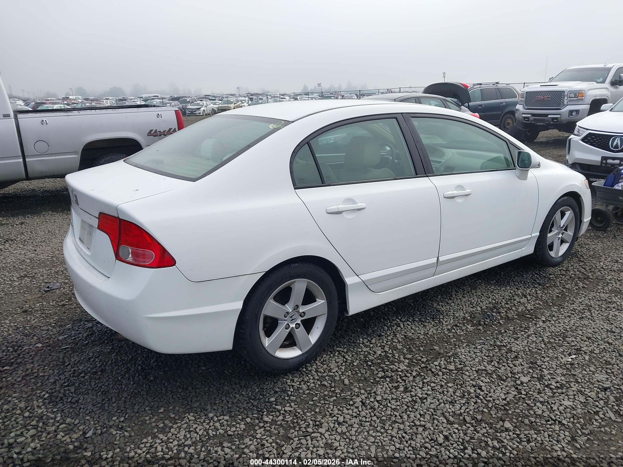 HONDA CIVIC image 4