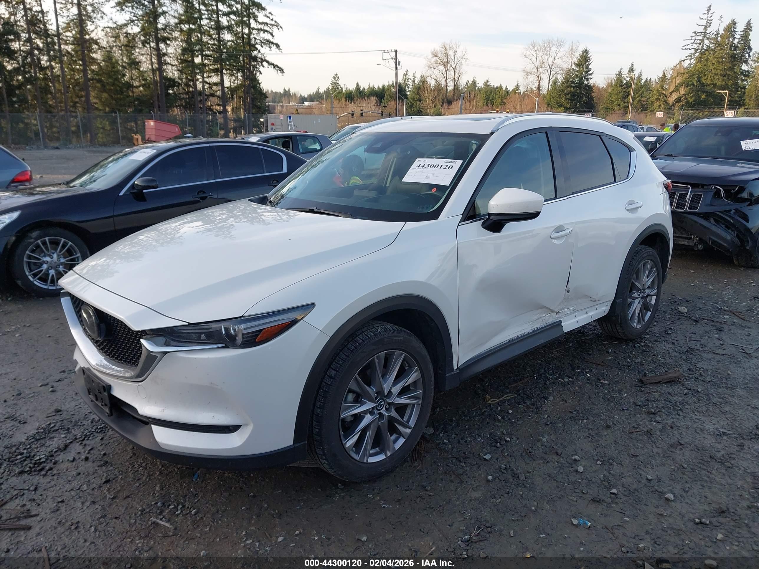 MAZDA CX-5 image 2