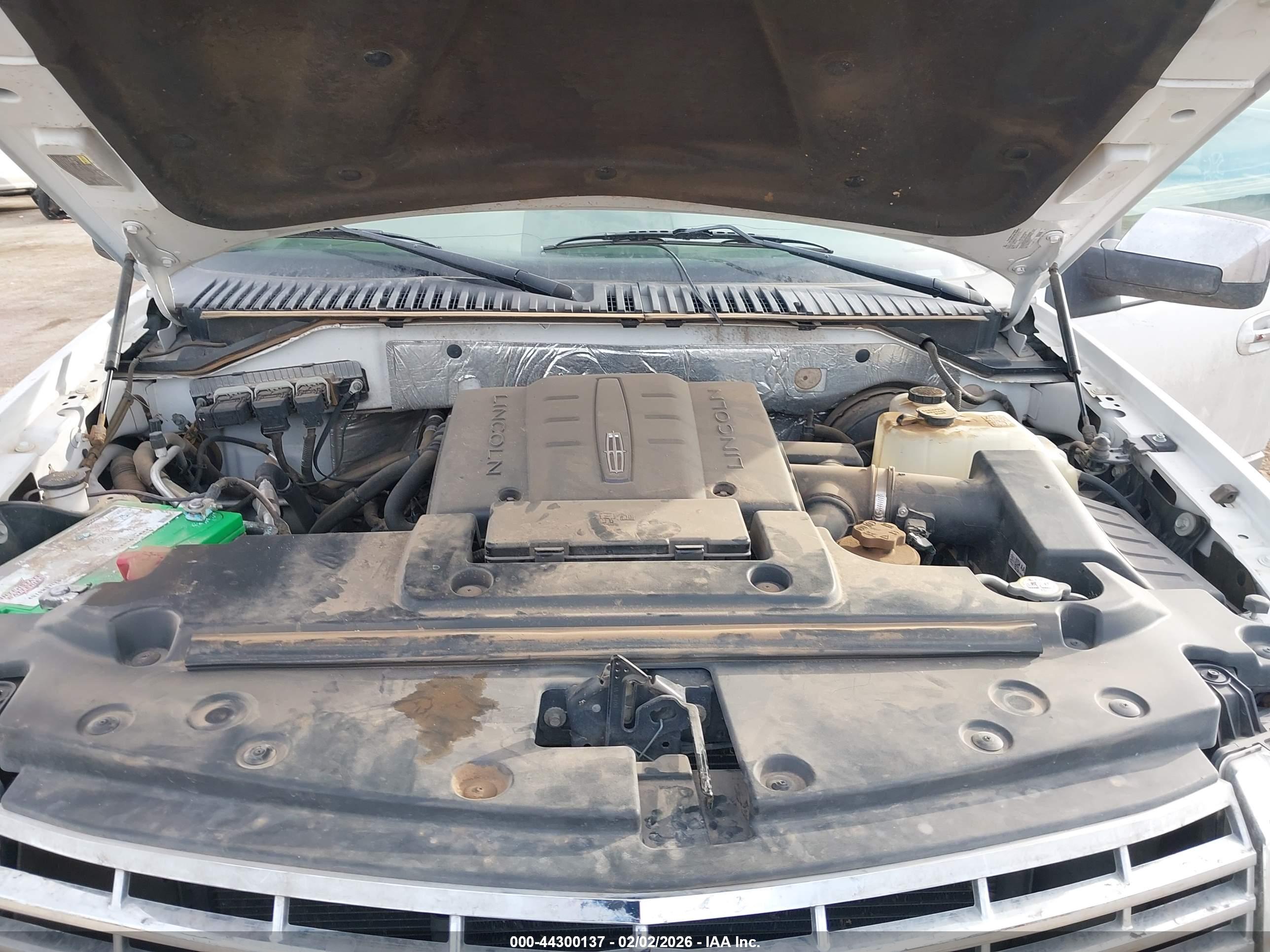 LINCOLN NAVIGATOR image 10