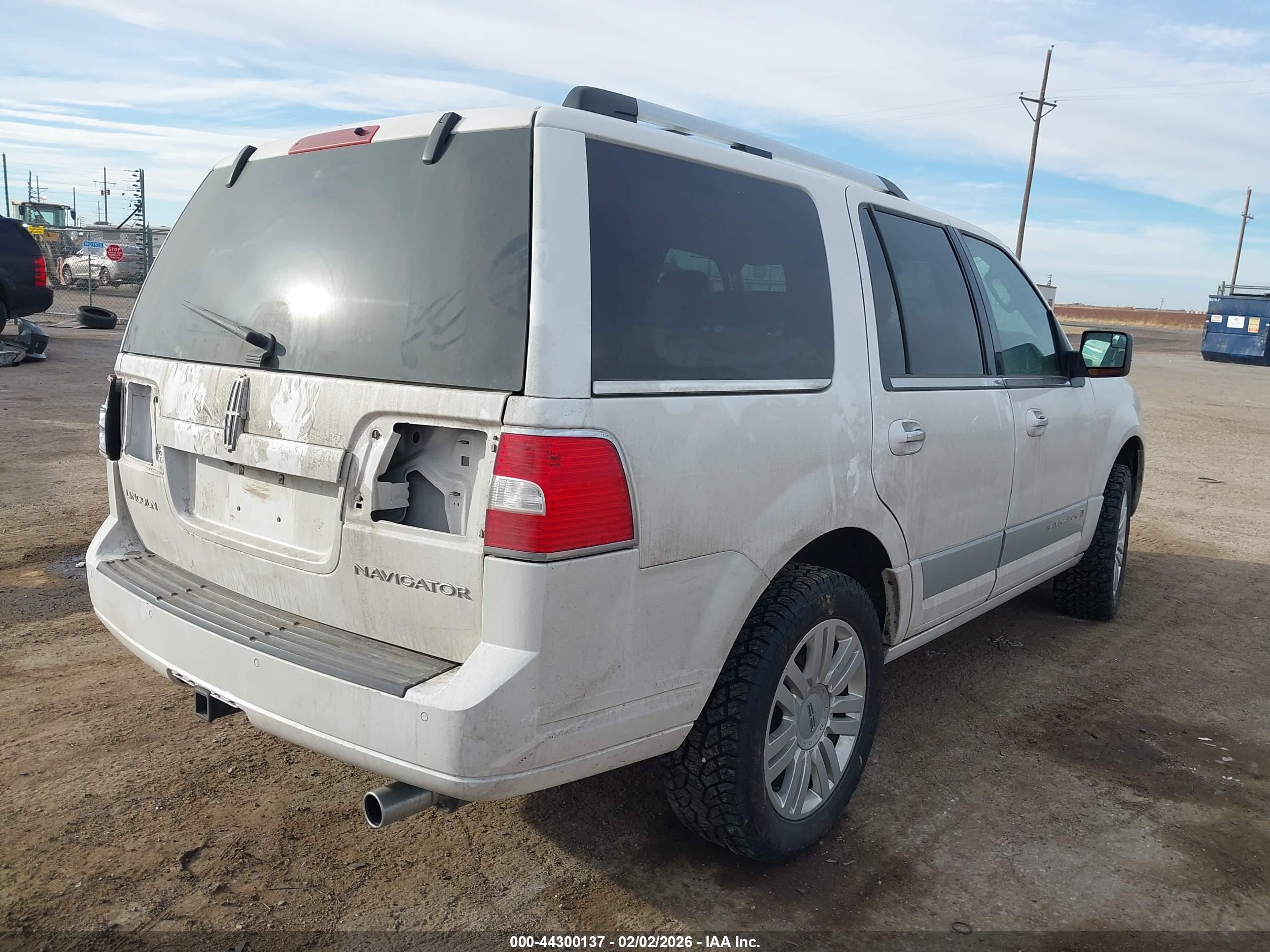 LINCOLN NAVIGATOR image 4