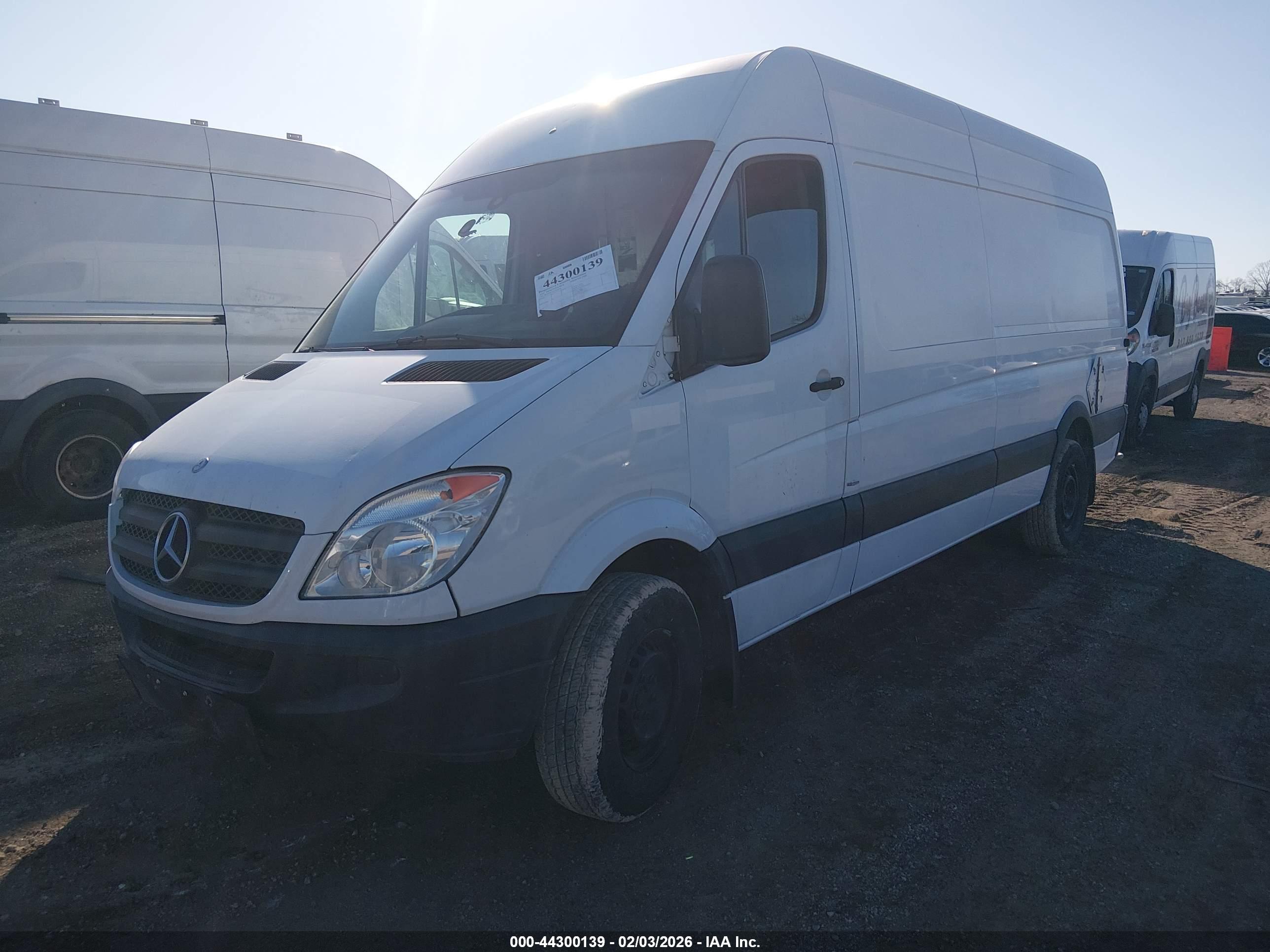 MERCEDES-BENZ SPRINTER image 2