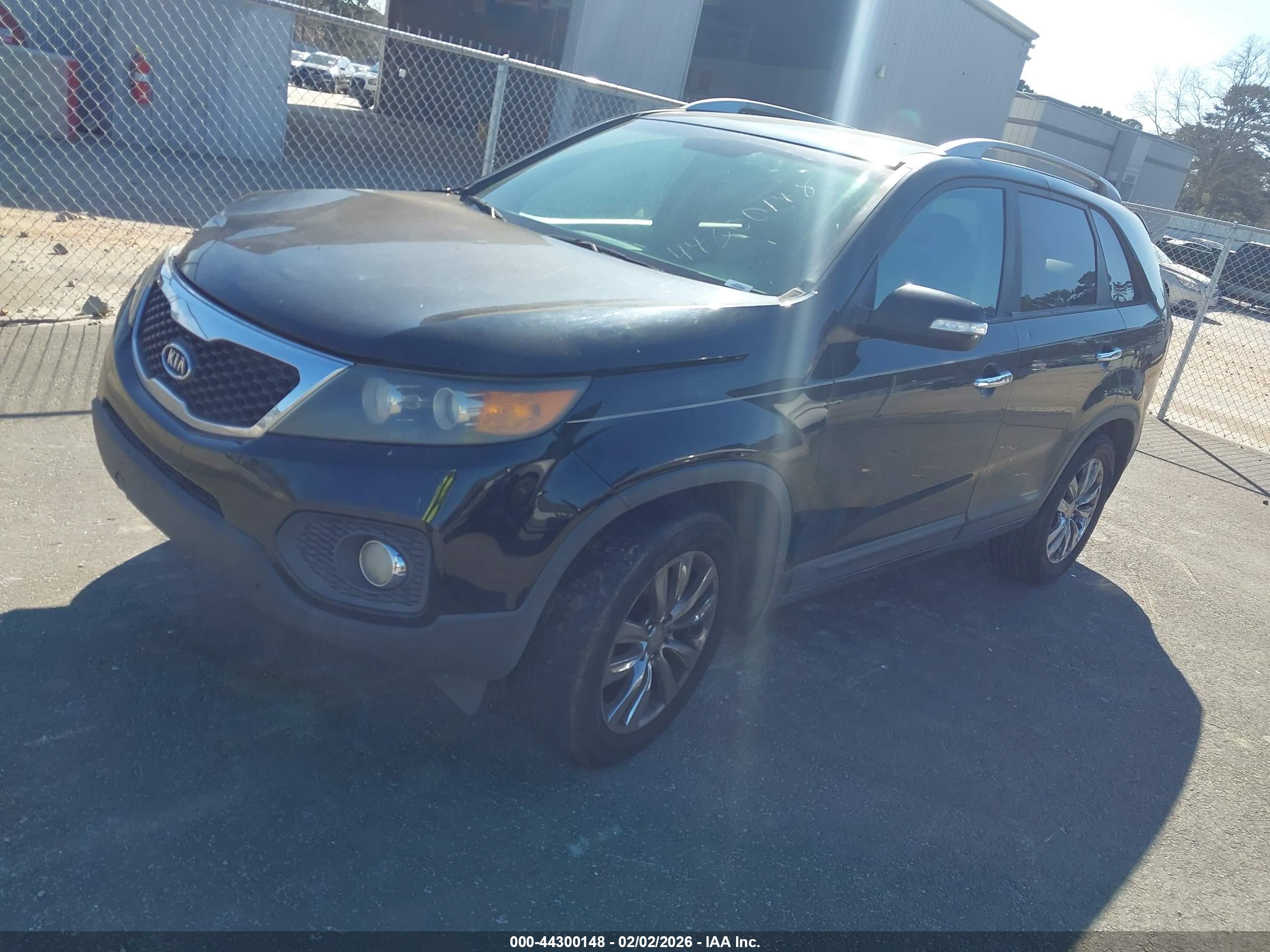 KIA SORENTO image 2