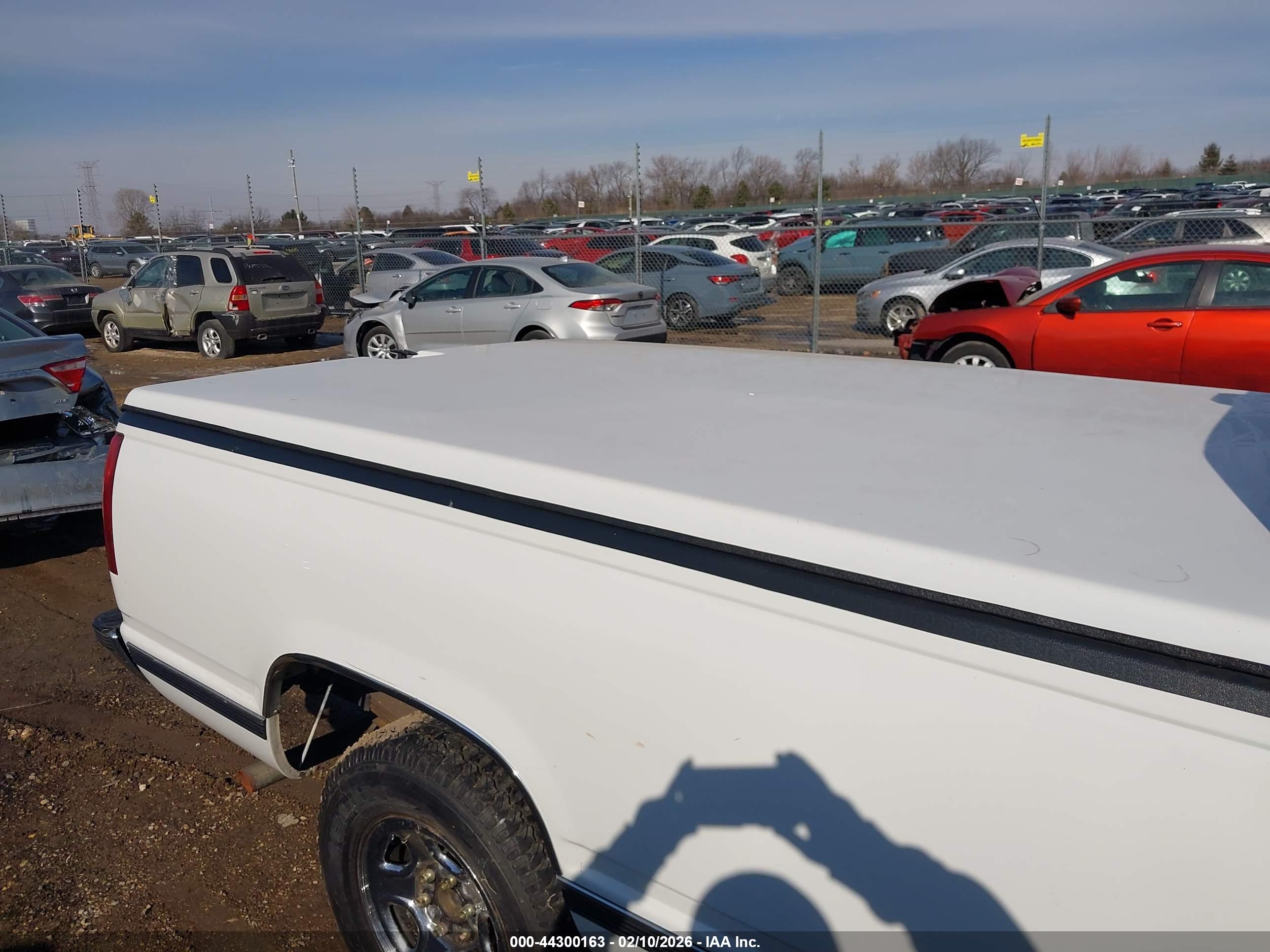 GMC SIERRA image 8