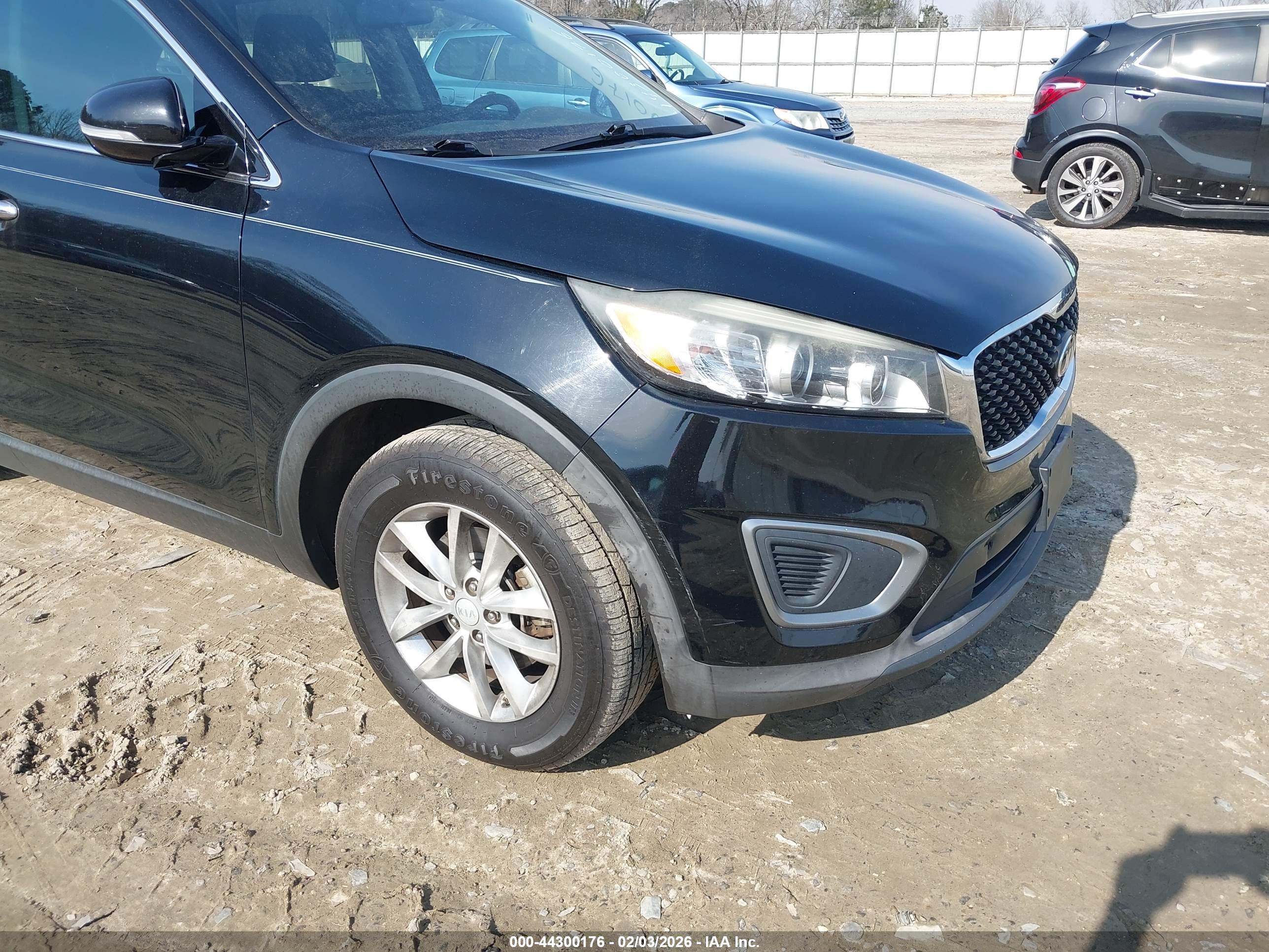 KIA SORENTO image 6