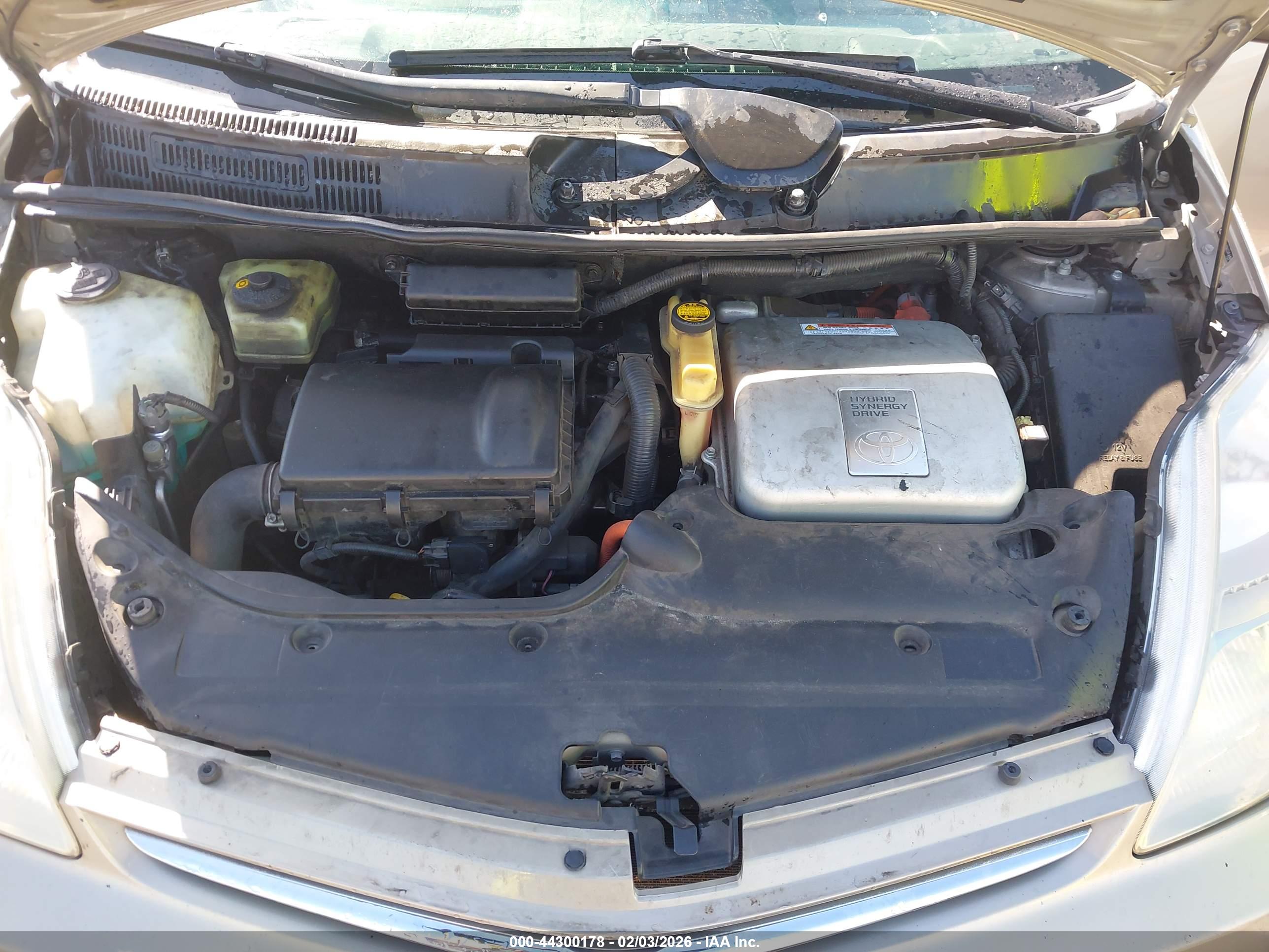 TOYOTA PRIUS image 10