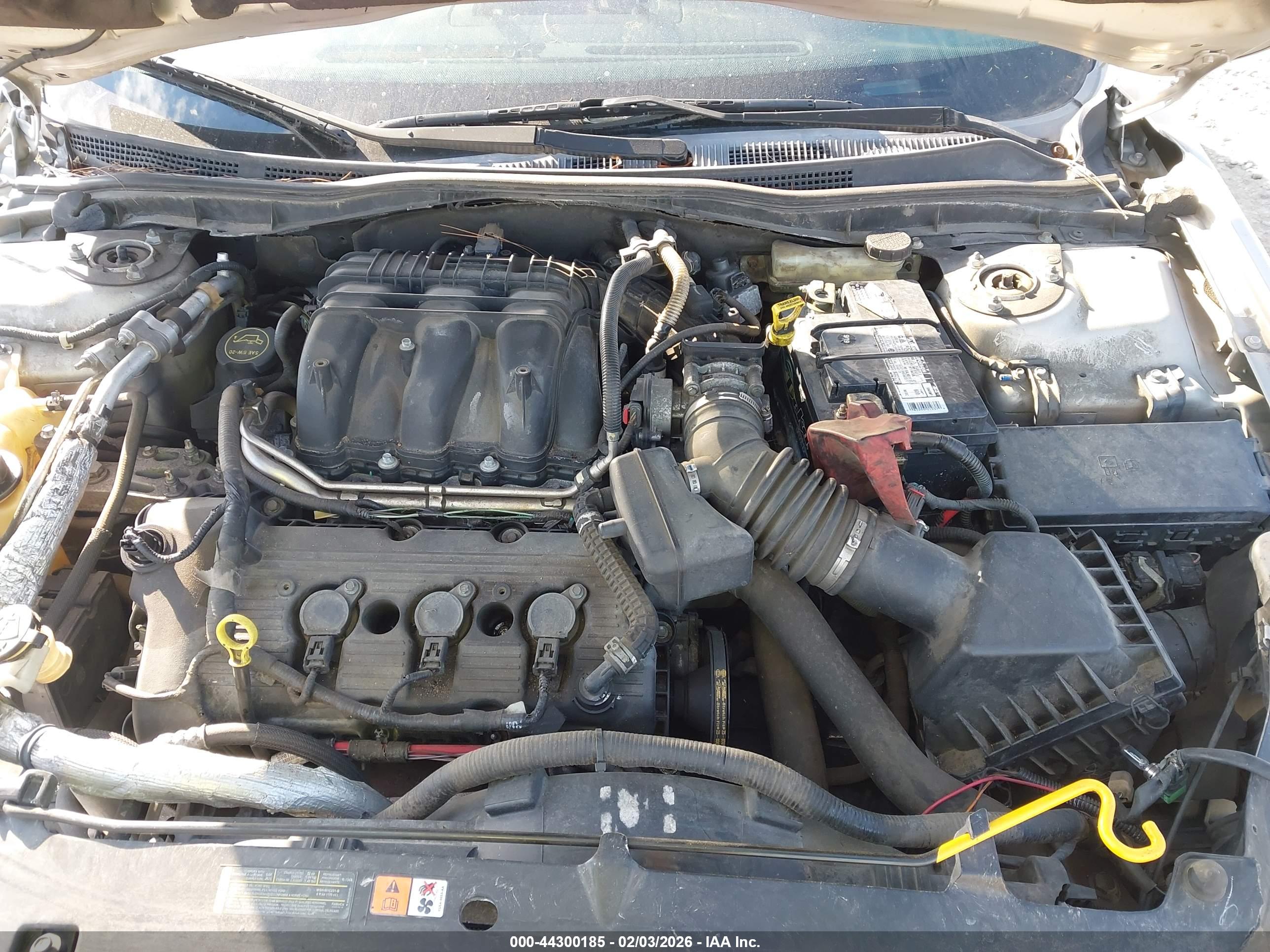 FORD FUSION image 10