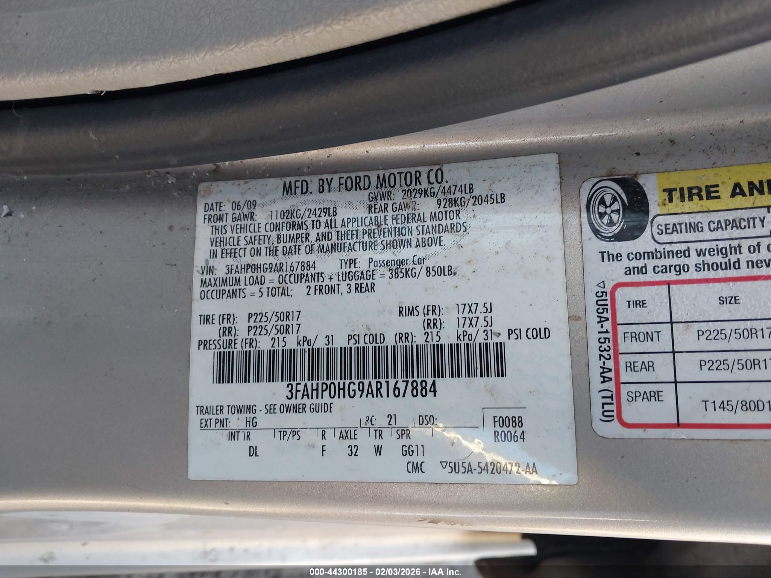 FORD FUSION image 9